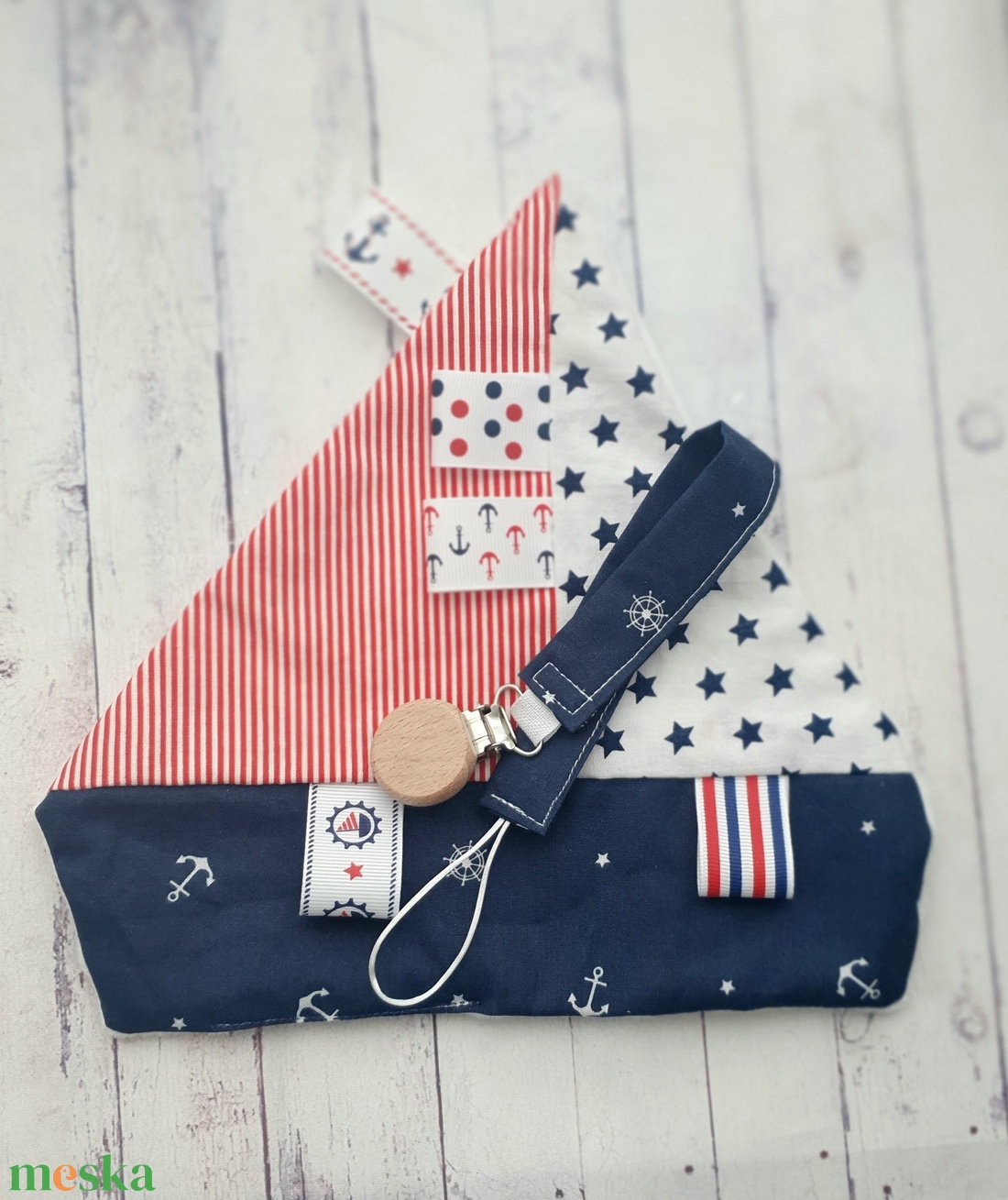 Vitorlásos címke kendő cumilánccal - játék & sport - Meska.hu