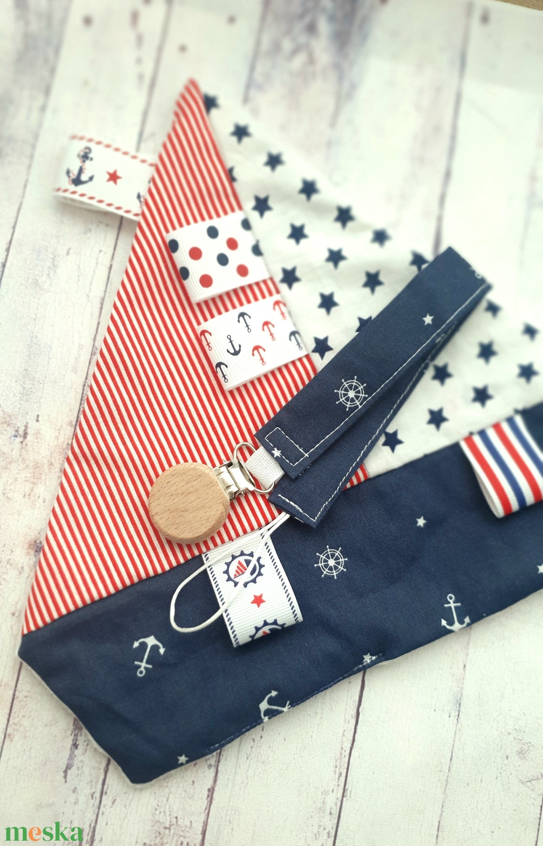 Vitorlásos címke kendő cumilánccal - játék & sport - Meska.hu