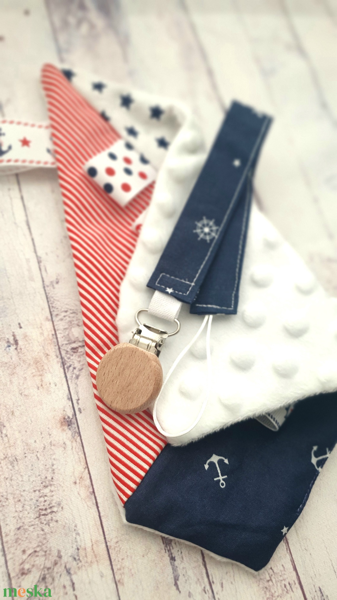 Vitorlásos címke kendő cumilánccal - játék & sport - Meska.hu