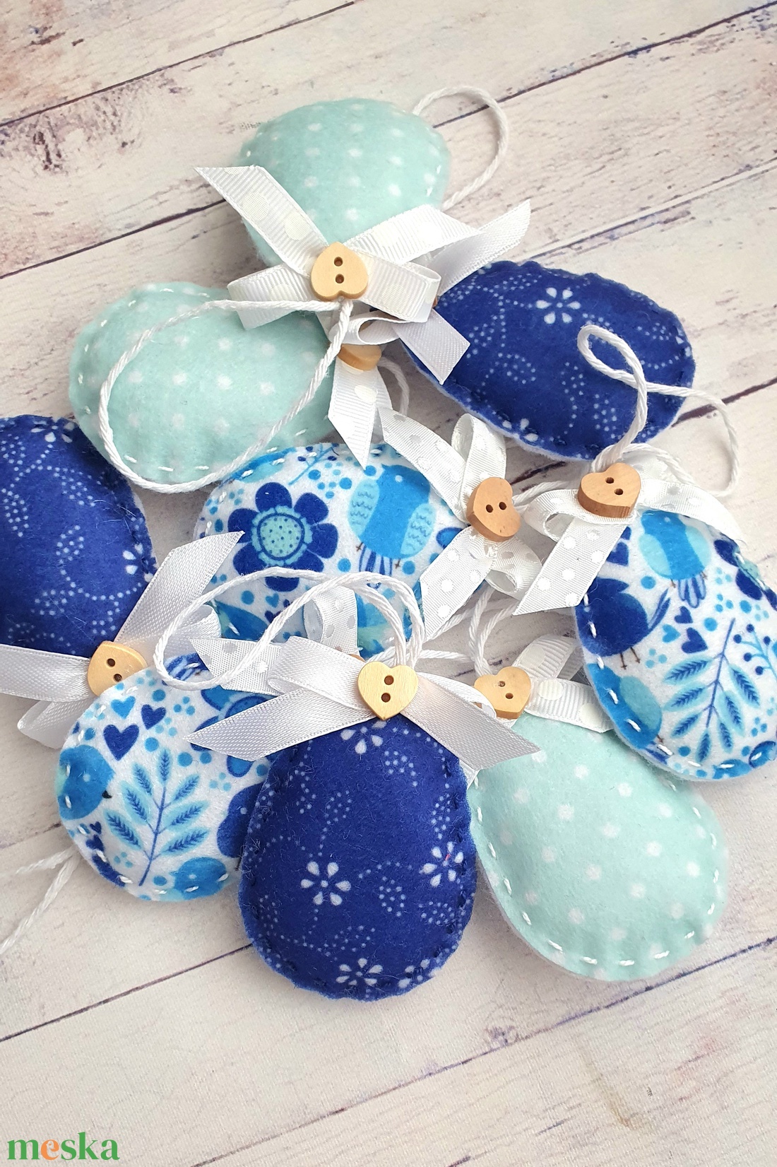 Barkadíszek, kék, húsvéti díszek, filc díszek, kékfestő - otthon & életmód - dekoráció - fali és függő dekoráció - függődísz - Meska.hu