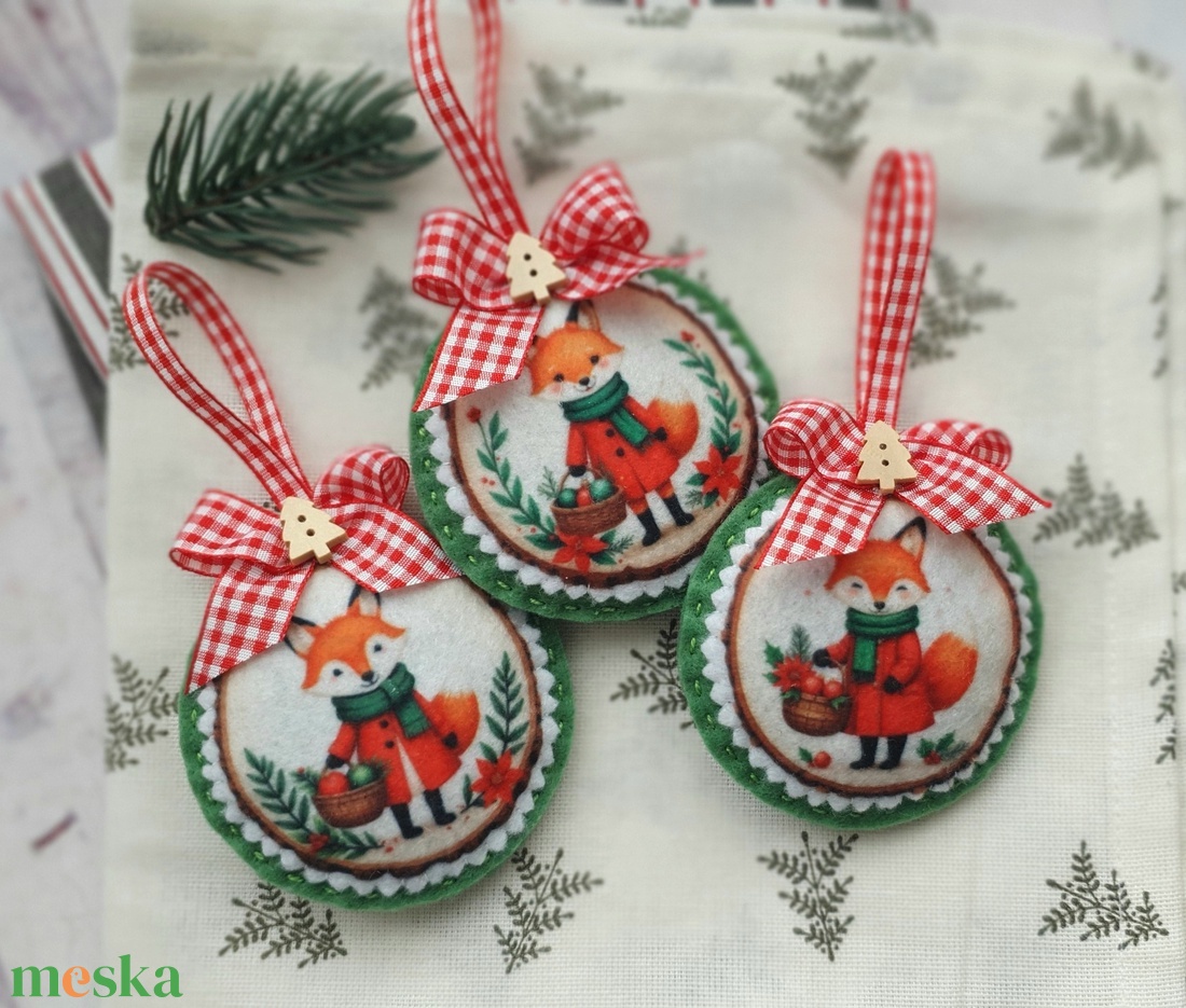 Bababarát karácsonyi filc díszek, rókák - karácsony - karácsonyi lakásdekoráció - karácsonyfadíszek - Meska.hu Bababarát karácsonyi filc díszek, rókák - karácsony - karácsonyi lakásdekoráció - karácsonyfadíszek - Meska.hu