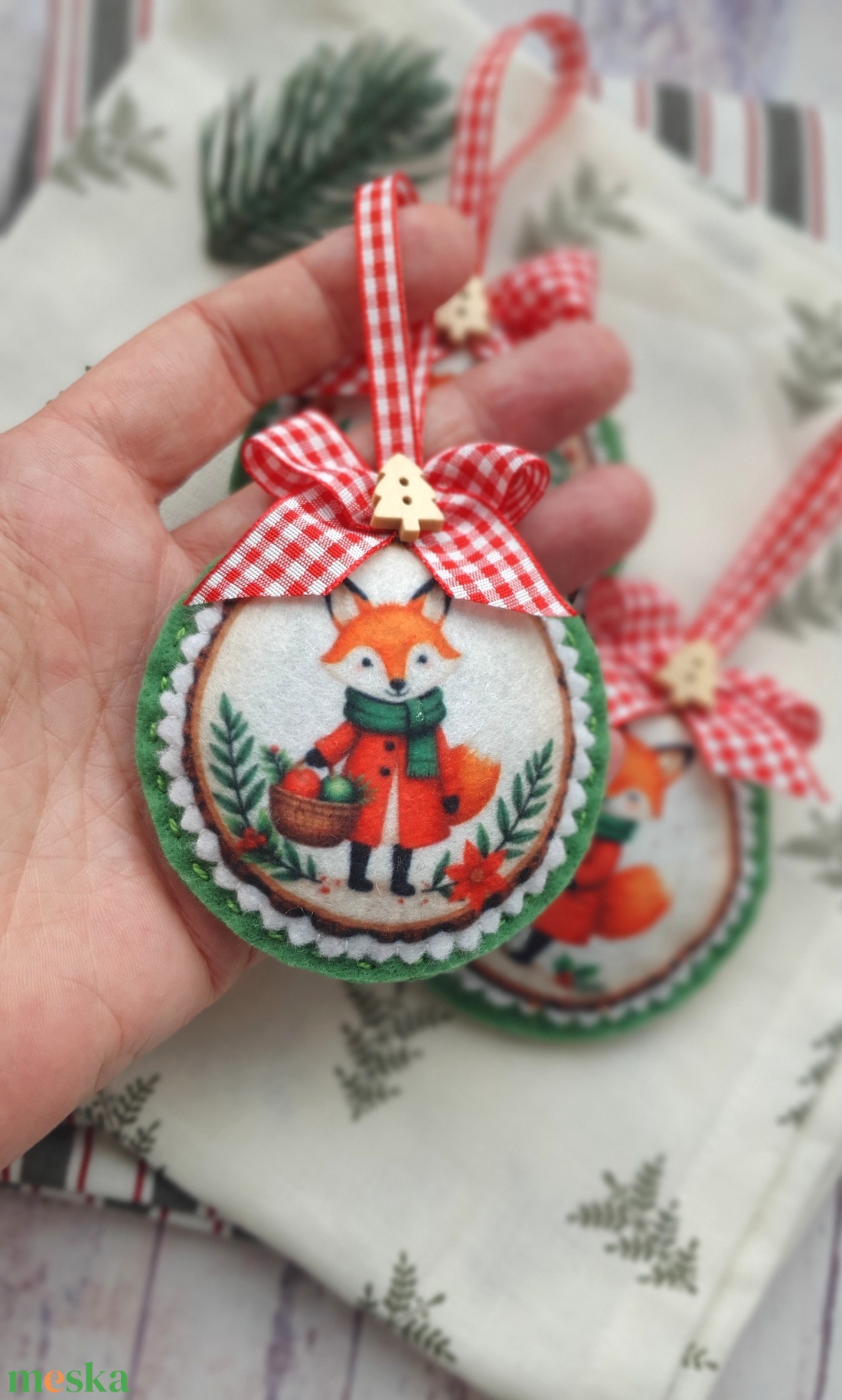 Bababarát karácsonyi filc díszek, rókák - karácsony - karácsonyi lakásdekoráció - karácsonyfadíszek - Meska.hu Bababarát karácsonyi filc díszek, rókák - karácsony - karácsonyi lakásdekoráció - karácsonyfadíszek - Meska.hu