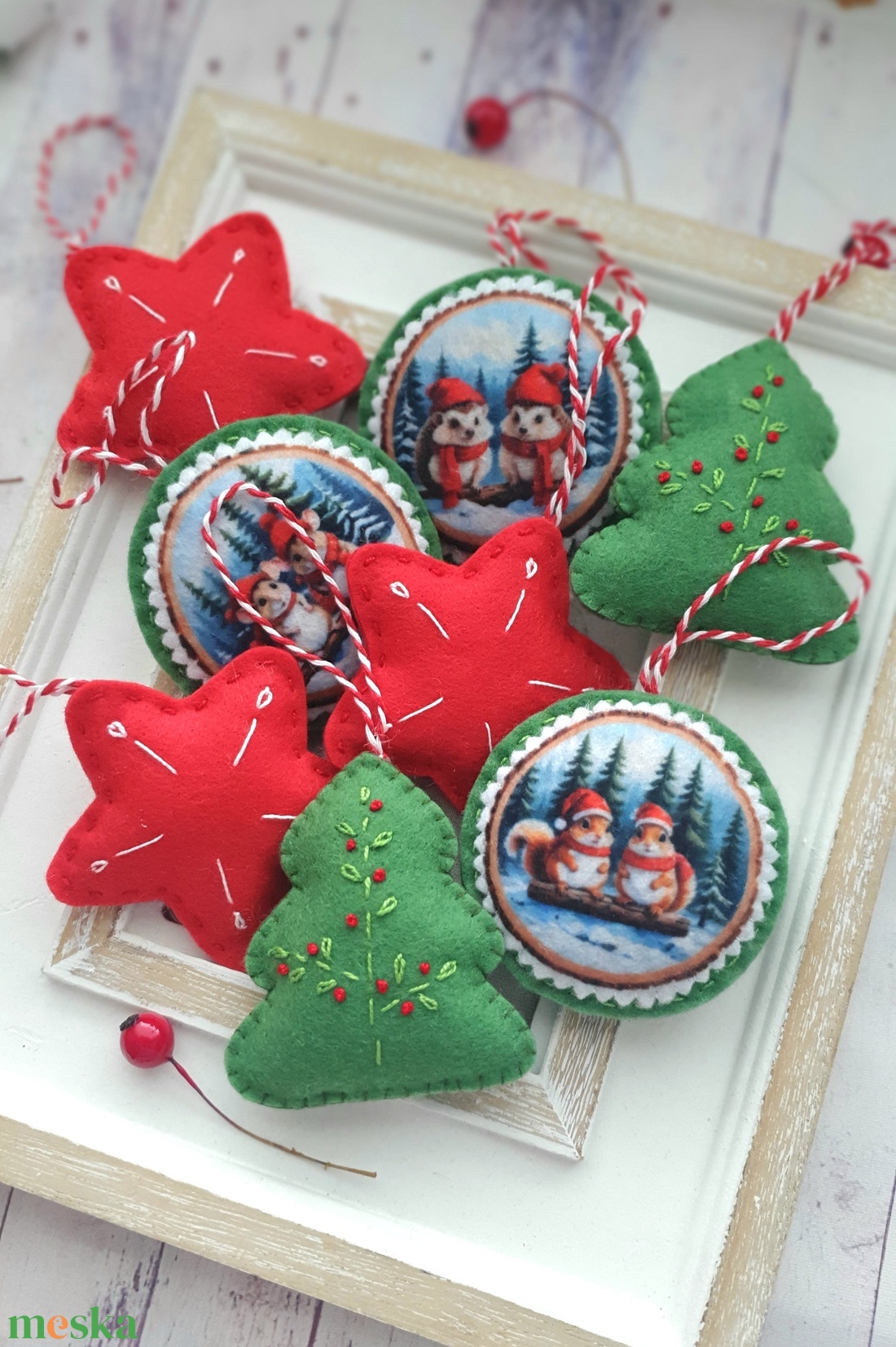 Bababarát karácsonyi filc díszek, mókusok és csillagok - karácsony - karácsonyi lakásdekoráció - karácsonyfadíszek - Meska.hu
