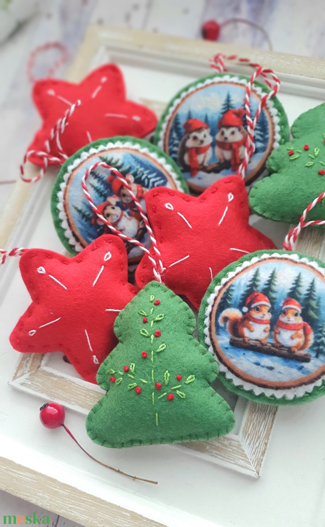 Bababarát karácsonyi filc díszek, mókusok és csillagok - karácsony - karácsonyi lakásdekoráció - karácsonyfadíszek - Meska.hu