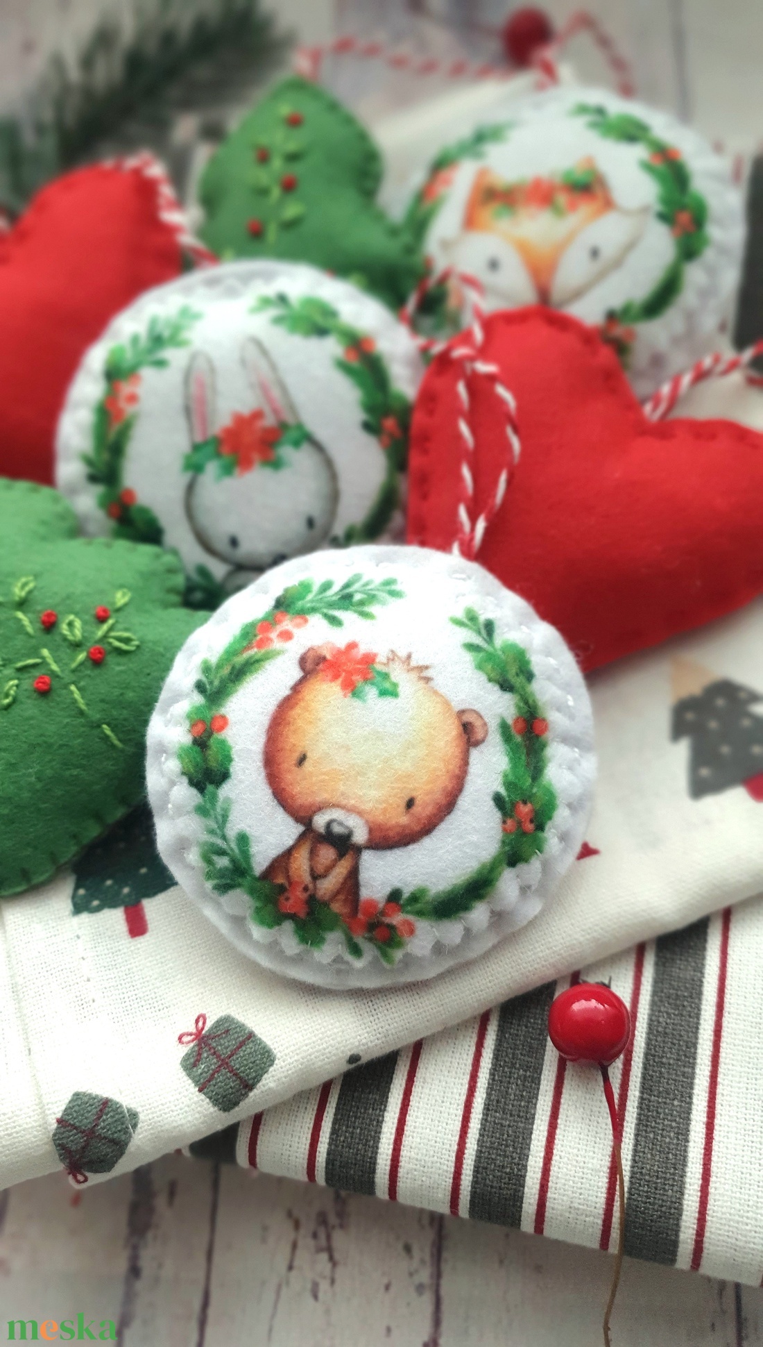 Bababarát karácsonyi filc díszek, manók és csillagok - karácsony - karácsonyi lakásdekoráció - karácsonyfadíszek - Meska.hu