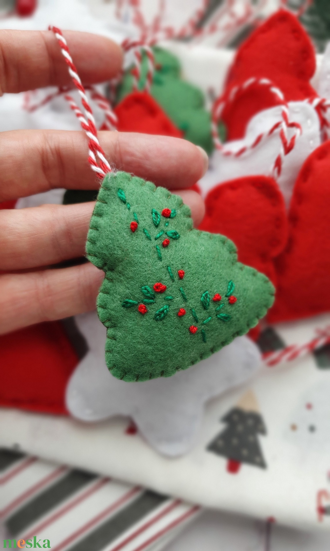 Bababarát karácsonyi filc díszek, csillagok szívek és hímzett fenyőfa - karácsony - karácsonyi lakásdekoráció - karácsonyfadíszek - Meska.hu Bababarát karácsonyi filc díszek, csillagok szívek és hímzett fenyőfa - karácsony - karácsonyi lakásdekoráció - karácsonyfadíszek - Meska.hu