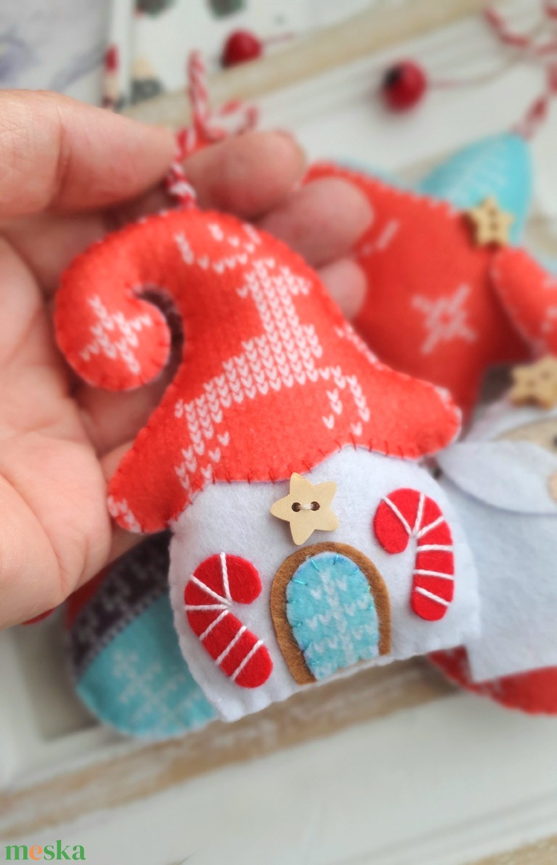 Bababarát karácsonyi filc díszek, mikulás, házikó, norvégmintás, skandináv, - karácsony - karácsonyi lakásdekoráció - karácsonyfadíszek - Meska.hu Bababarát karácsonyi filc díszek, mikulás, házikó, norvégmintás, skandináv, - karácsony - karácsonyi lakásdekoráció - karácsonyfadíszek - Meska.hu