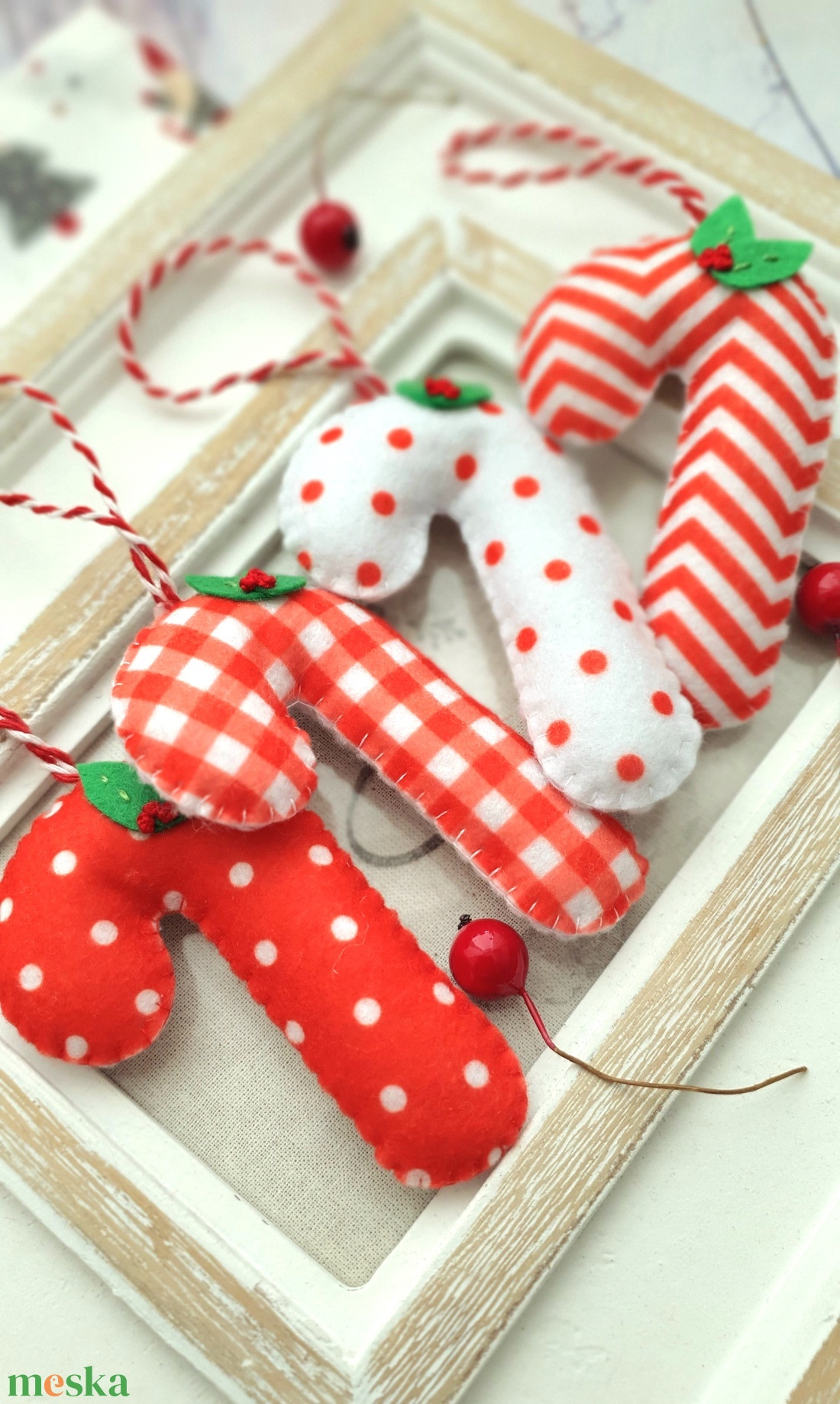 Bababarát karácsonyi filc díszek, pöttyös - karácsony - karácsonyi lakásdekoráció - karácsonyfadíszek - Meska.hu Bababarát karácsonyi filc díszek, pöttyös - karácsony - karácsonyi lakásdekoráció - karácsonyfadíszek - Meska.hu