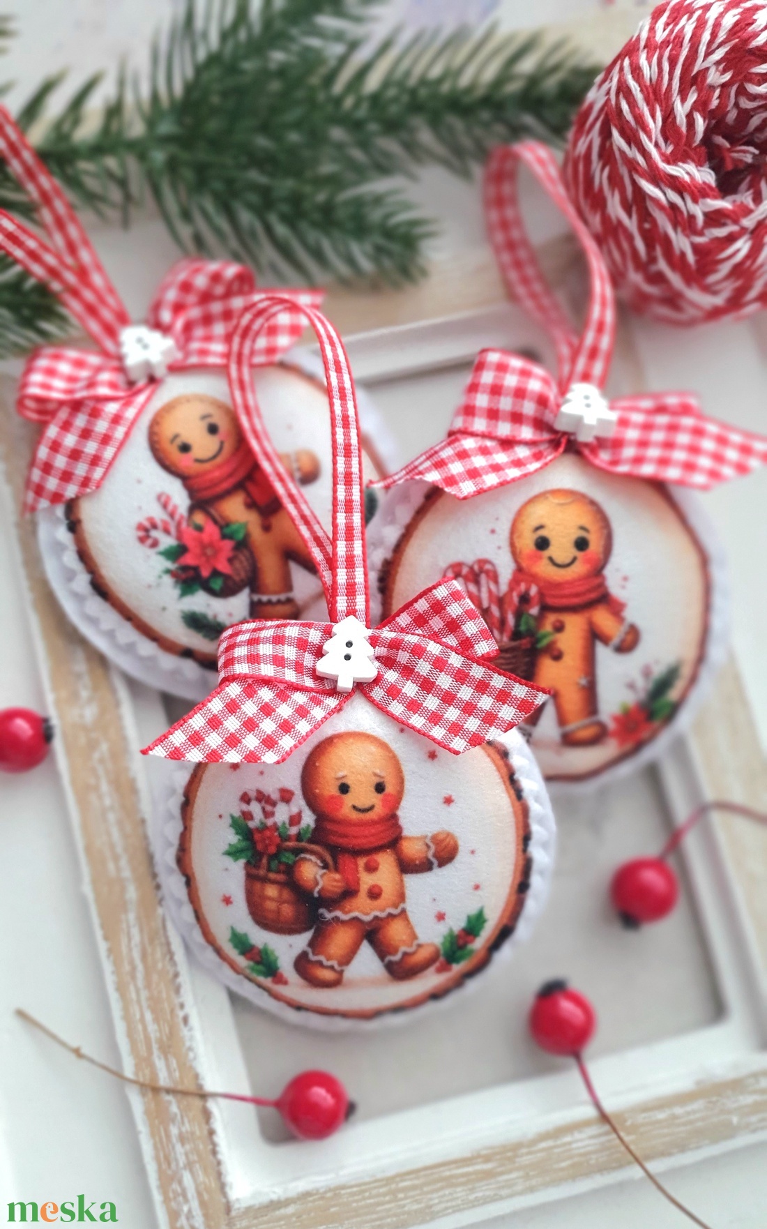 Bababarát karácsonyi filc díszek, mézis - karácsony - karácsonyi lakásdekoráció - karácsonyfadíszek - Meska.hu