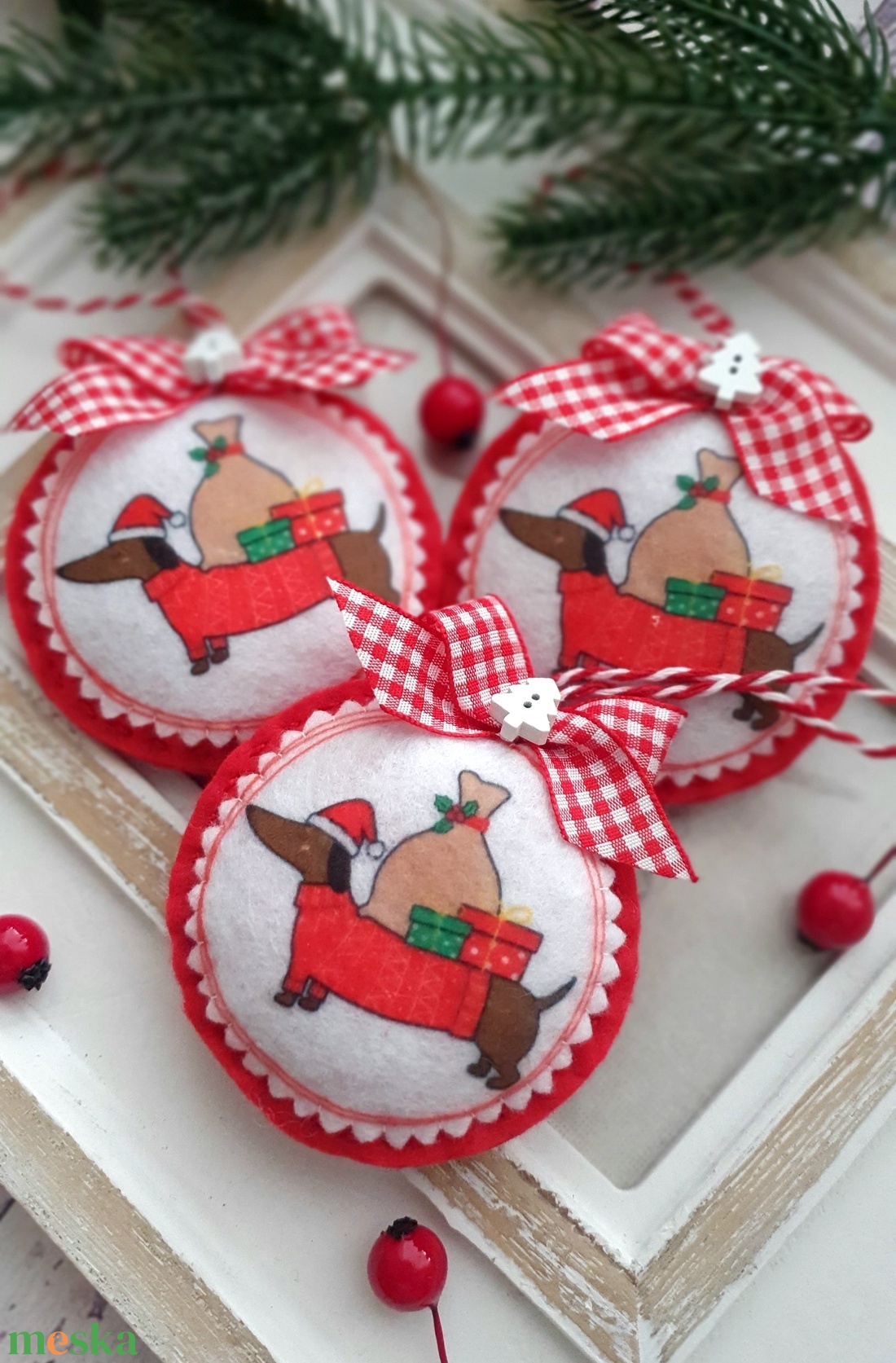 Bababarát karácsonyi filc díszek, karácsonyi tacsik - karácsony - karácsonyi lakásdekoráció - karácsonyfadíszek - Meska.hu