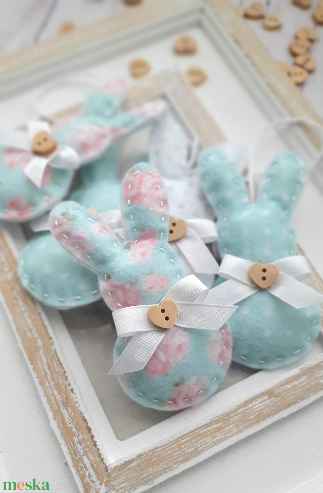 Nyuszis barkadíszek, húsvéti díszek, filcdíszek, virágos, nyuszi - ünnepi díszek, dekorációk - húsvéti díszek és dekorációk - húsvéti tojásfadíszek - Meska.hu