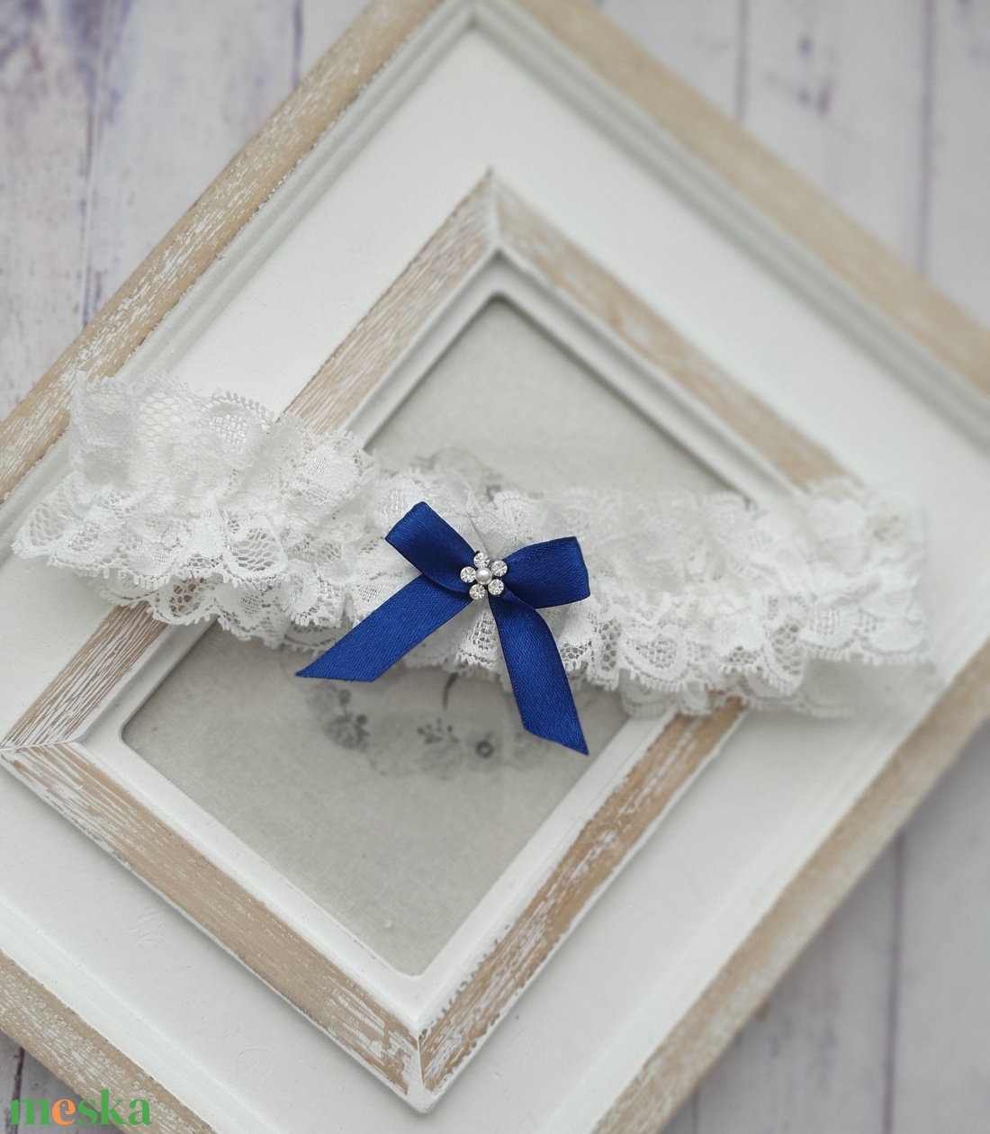 Valami kék  combfix ANNA, legényfogó, combcsipke, harisnyakötő, harisnyatartó - esküvő - kiegészítők - harisnyatartó & valami kék - Meska.hu