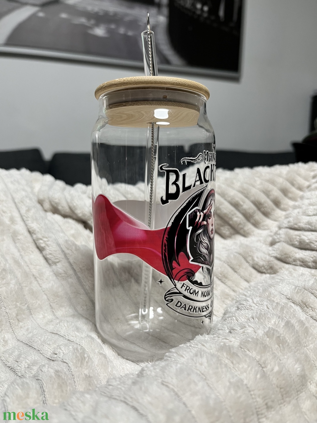 Üvegtrón ihlette pohár kupakkal, szívószállal - Feketecsőrű Manon - otthon & életmód - konyhafelszerelés, tálalás - tálalás - pohár - Meska.hu