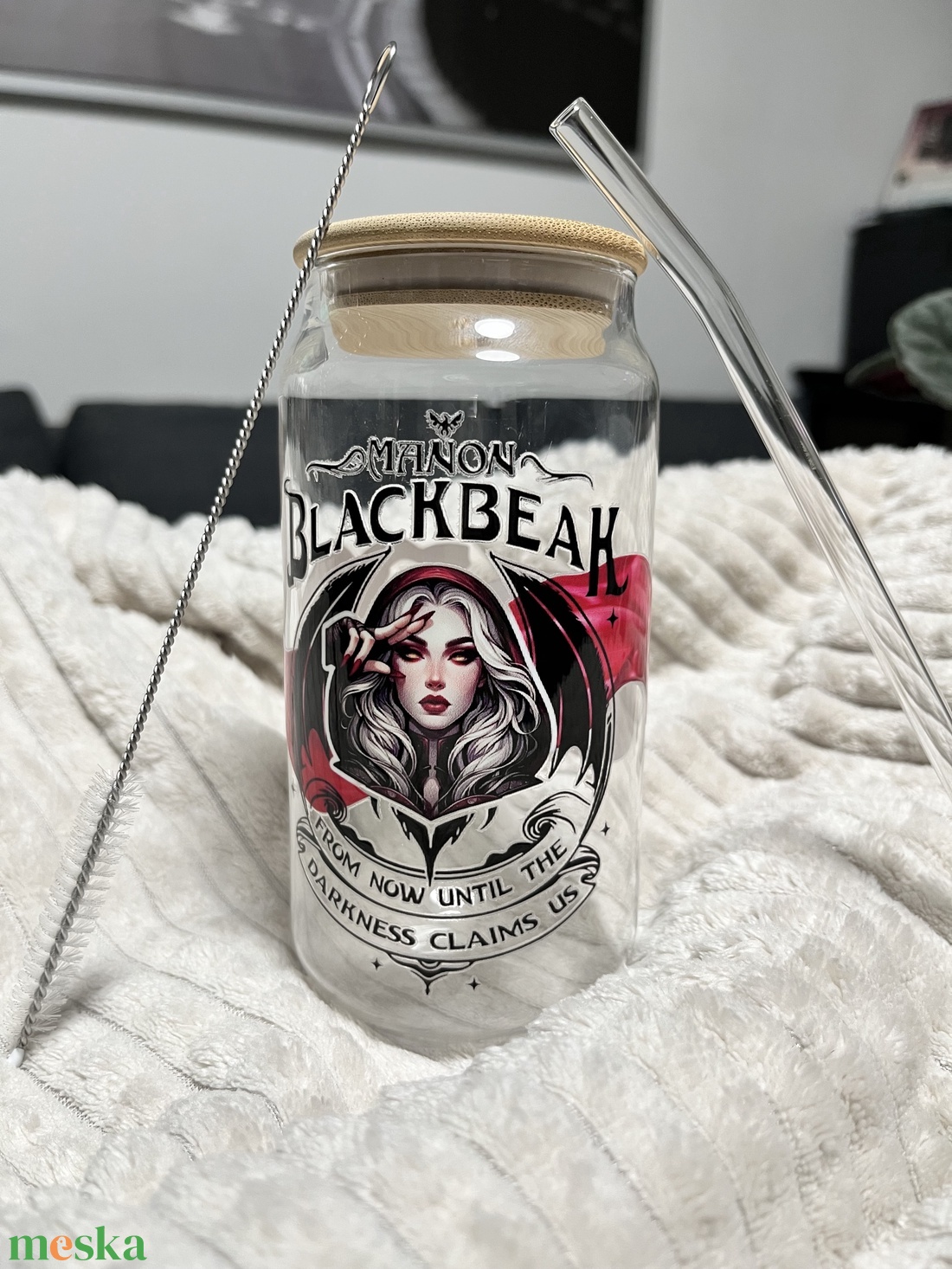 Üvegtrón ihlette pohár kupakkal, szívószállal - Feketecsőrű Manon - otthon & életmód - konyhafelszerelés, tálalás - tálalás - pohár - Meska.hu