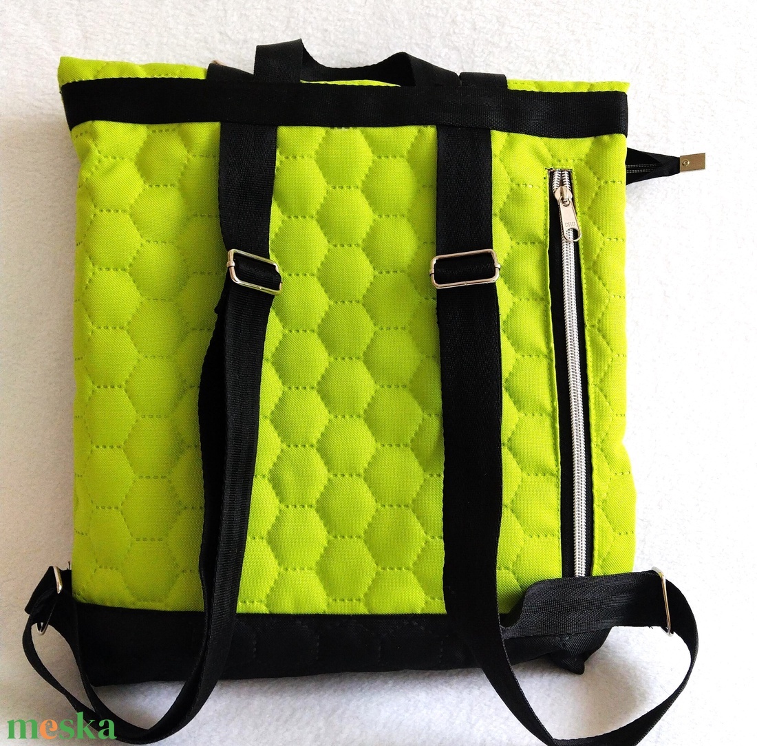Neon-zöld/margarétás rolltop hátizsák - táska & tok - hátizsák - roll top hátizsák - Meska.hu Neon-zöld/margarétás rolltop hátizsák - táska & tok - hátizsák - roll top hátizsák - Meska.hu