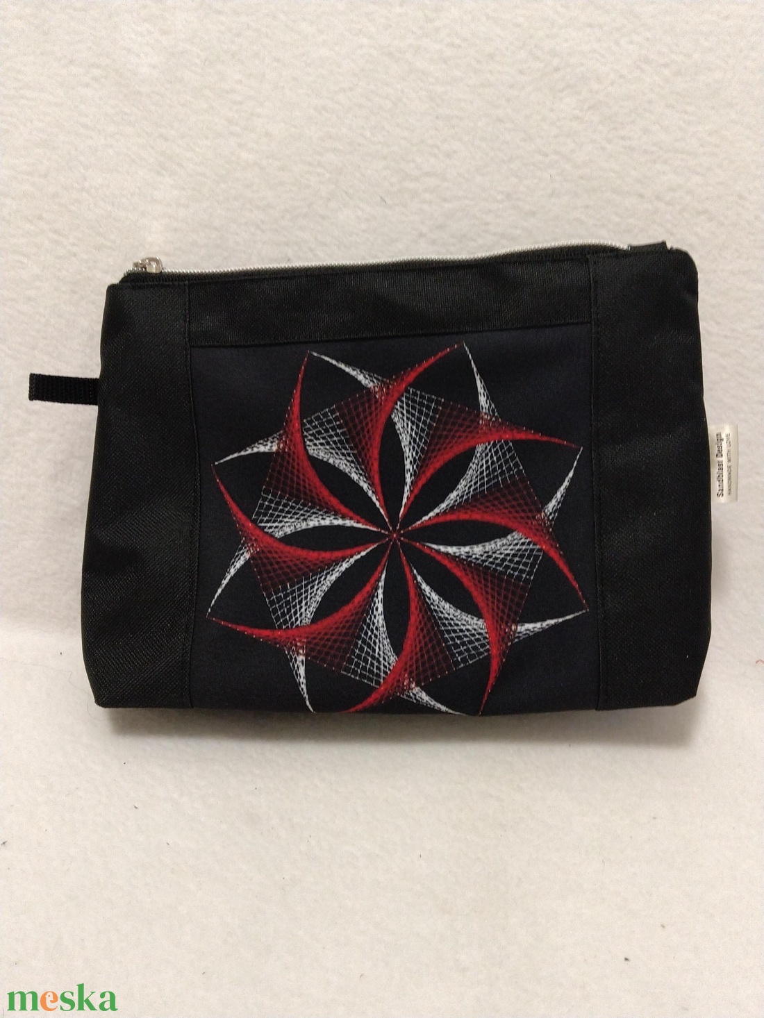 Piros /fehér   mandala-virág motívumos neszesszer/táskarendező - táska & tok - neszesszer - Meska.hu