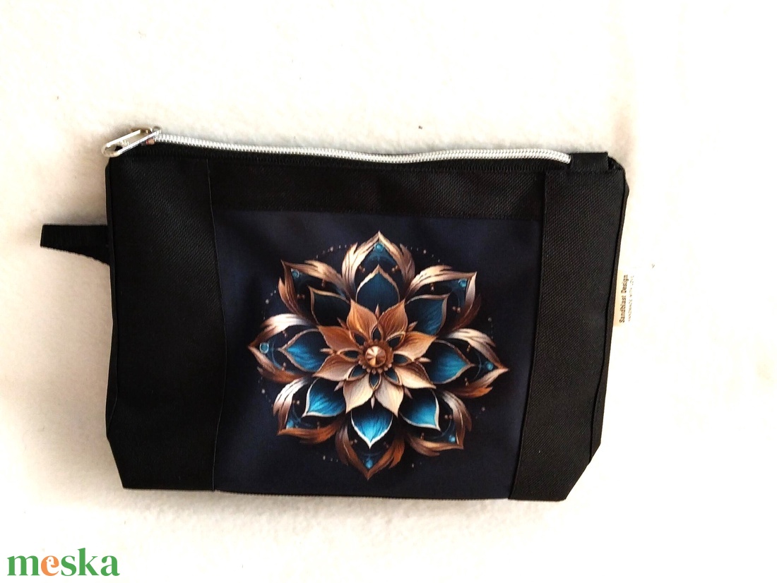 Türkizkék/arany kontúros mandala-virág motívumos neszesszer/táskarendező - táska & tok - neszesszer - Meska.hu