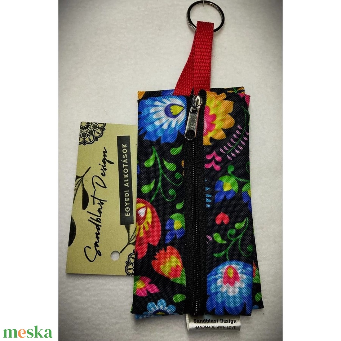 Népi motívumos    vízhatlan gyöngyvászon zsepi tartók, vagy bármi tartók - táska & tok - kulcstartó & táskadísz - kulcstartó - Meska.hu