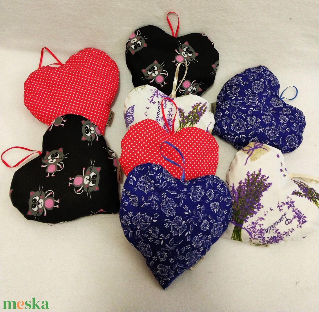  Szivecske alakú kispárna tönkölypelyva és levendula töltettel-Több minta! - otthon & életmód - dekoráció - fali és függő dekoráció - álomfogó - Meska.hu