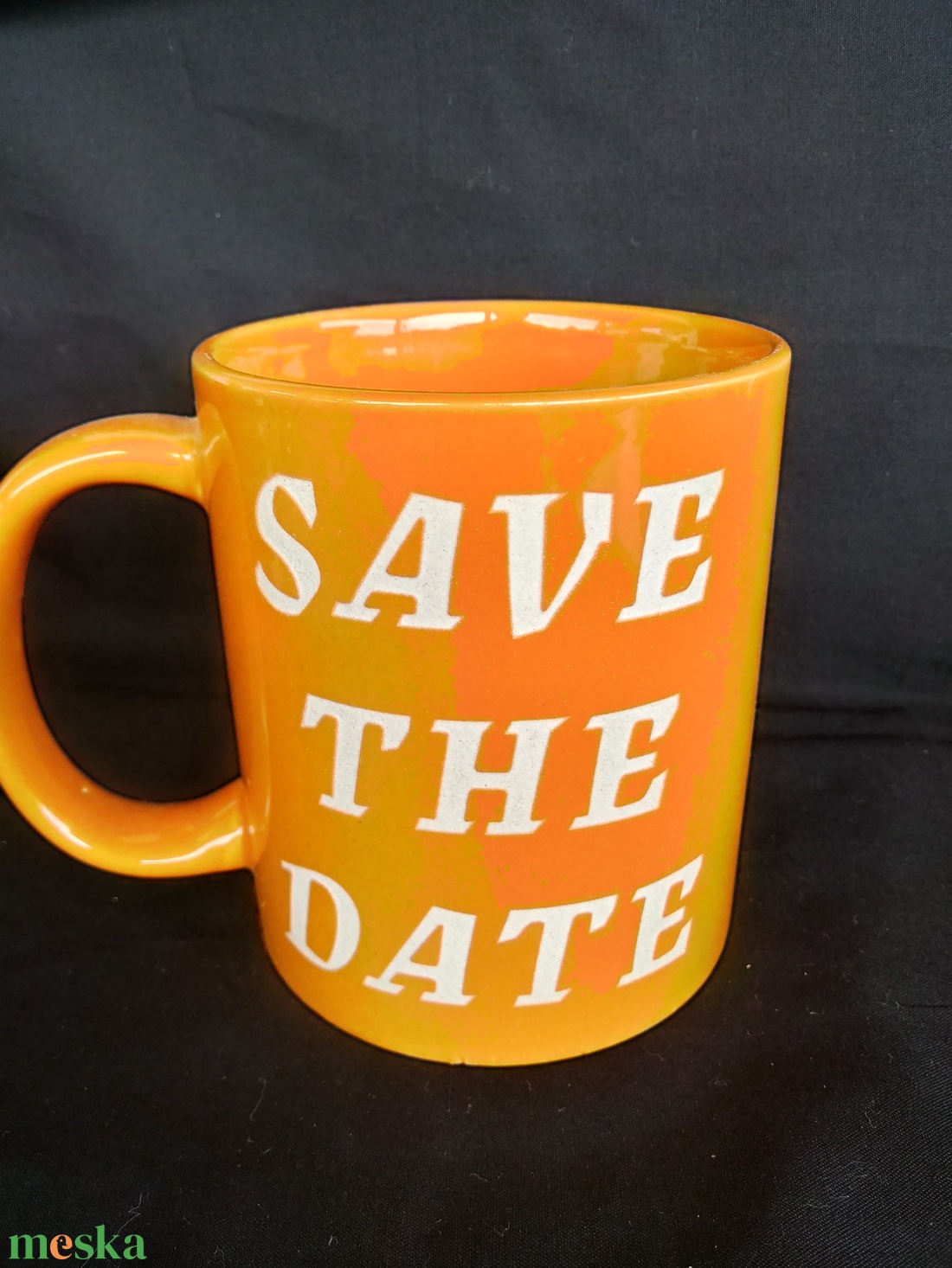 SAVE THE DATE-homokgravirozott bögre - otthon & életmód - konyhafelszerelés, tálalás - tálalás - bögre & csésze - Meska.hu