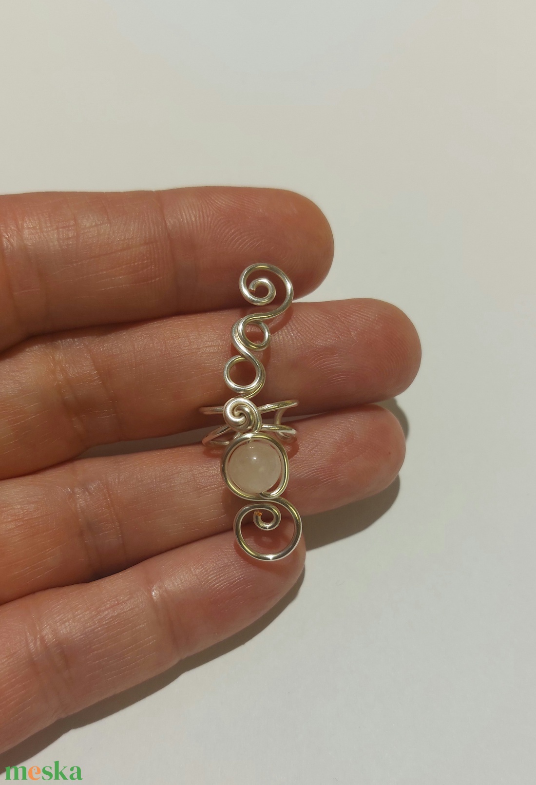 Fülgyűrű rózsakvarccal - ékszer - ékszerszett - Meska.hu