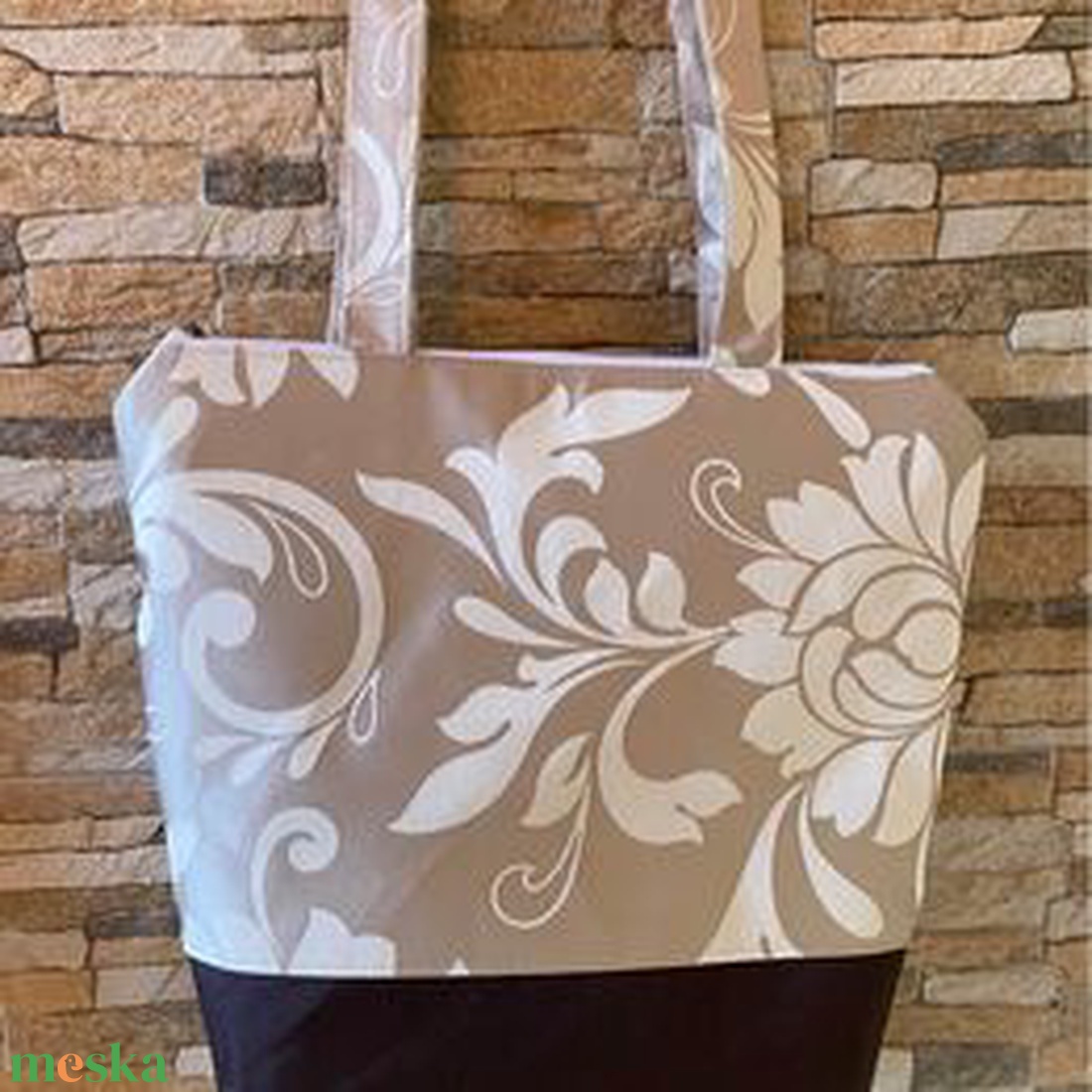 Mutatós textil táska (meglepetés ajándékkal) - táska & tok - bevásárlás & shopper táska - shopper, textiltáska, szatyor - Meska.hu Mutatós textil táska (meglepetés ajándékkal) - táska & tok - bevásárlás & shopper táska - shopper, textiltáska, szatyor - Meska.hu