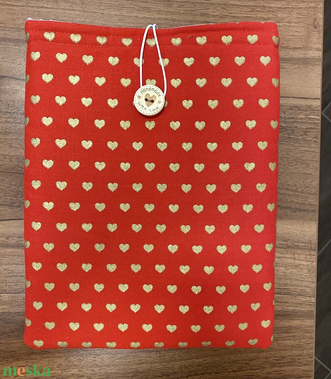 Piros alapon arany szívecskés !    - könyv & zene - könyvtok - Meska.hu