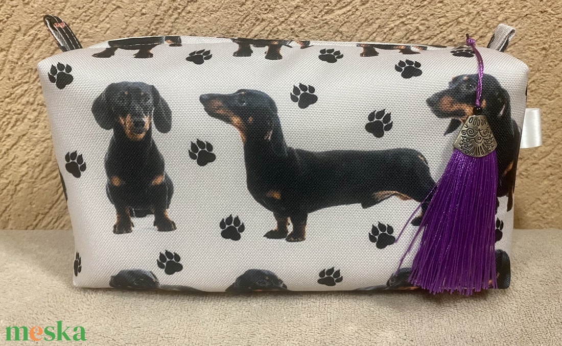 Tacskó mintás neszesszer / sminktáska  - táska & tok - neszesszer - Meska.hu