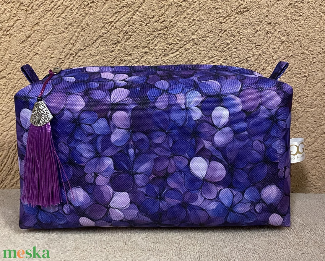 Csodás ibolyás  � neszesszer / sminktáska - táska & tok - neszesszer - Meska.hu