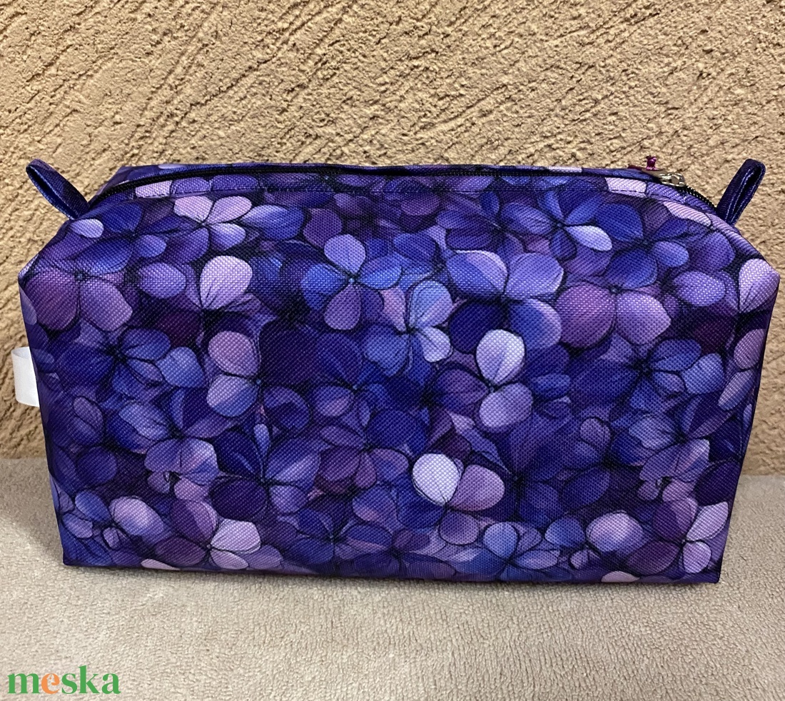 Csodás ibolyás  � neszesszer / sminktáska - táska & tok - neszesszer - Meska.hu