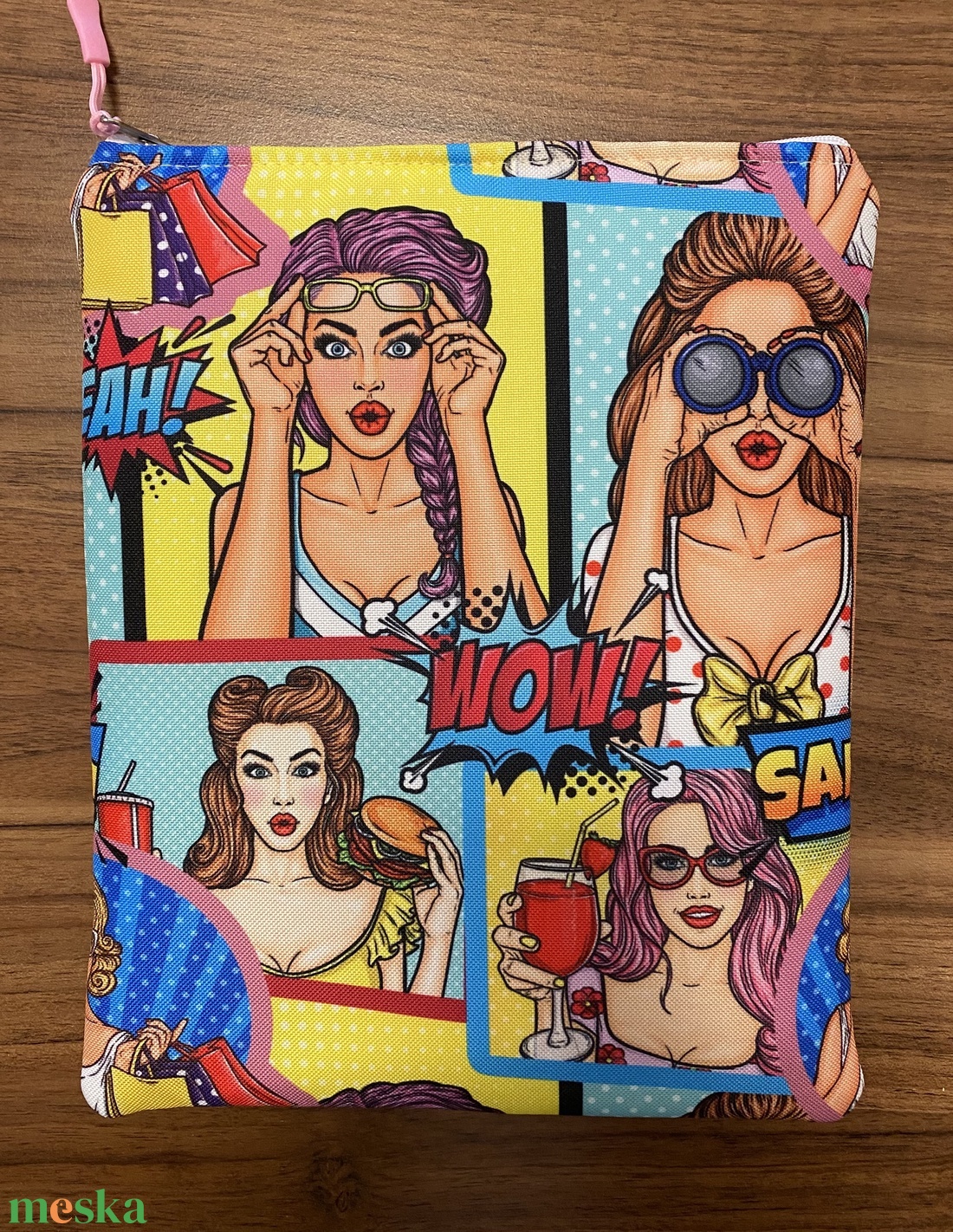 WOW PopArt� cipzáras könyvvédő - otthon & életmód - papír, írószer - könyv- és füzetborító - Meska.hu