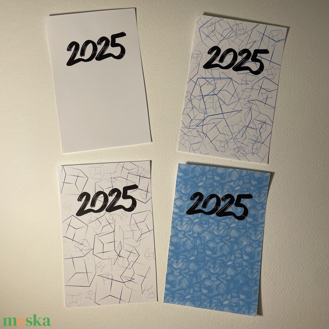 2025-ös egyedi kisméretű női határidőnapló ajándék extra oldalakkal, matricákkal - otthon & életmód - papír, írószer - naptár & tervező - Meska.hu