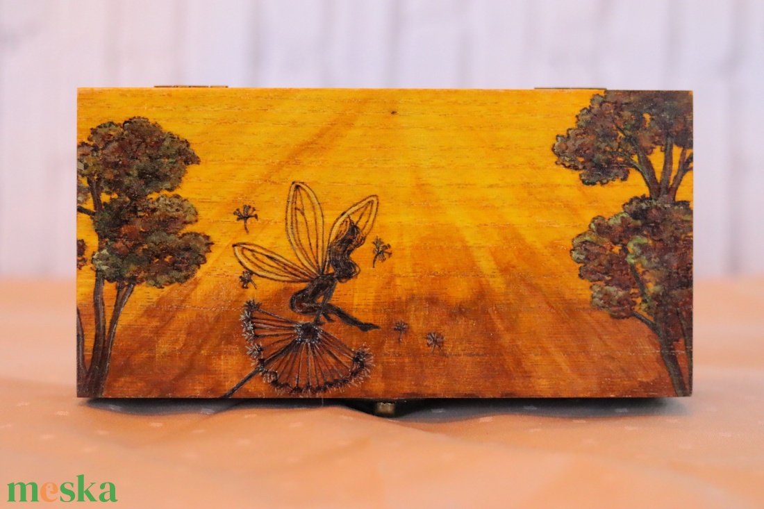 Tündérkés fadoboz - ékszer - ékszertartó - ékszerdoboz - Meska.hu