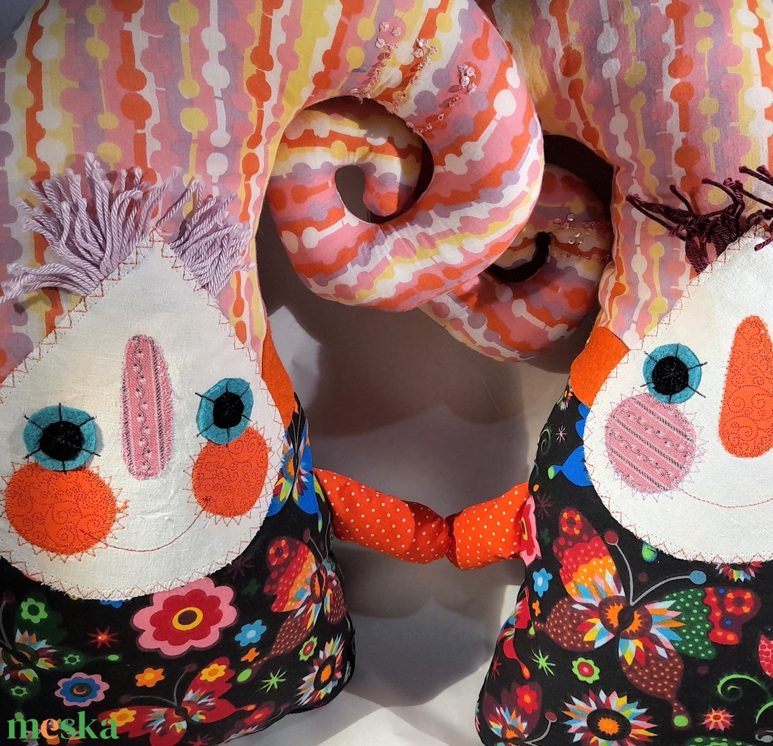 Két CsigaManó, virágos játékfigurák testvéreknek, barátoknak - játék & sport - plüssállat & játékfigura - manó - Meska.hu