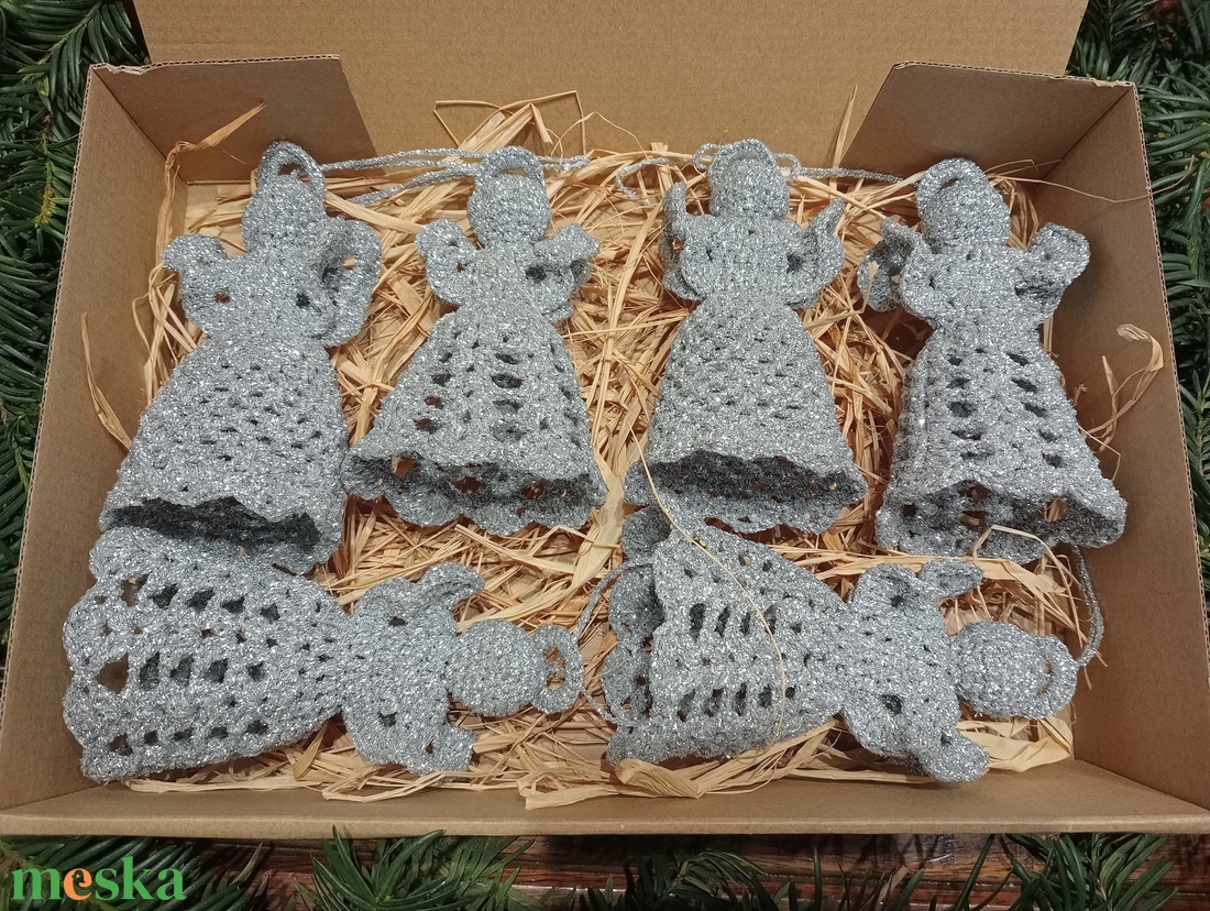 Horgolt angyalka - karácsony - karácsonyi lakásdekoráció - karácsonyfadíszek - Meska.hu