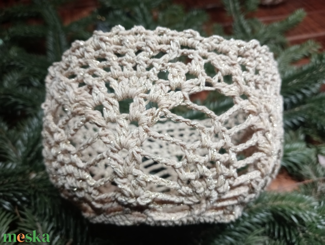 Horgolt kosár - karácsony - karácsonyi lakásdekoráció - ünnepi asztaldekoráció - Meska.hu