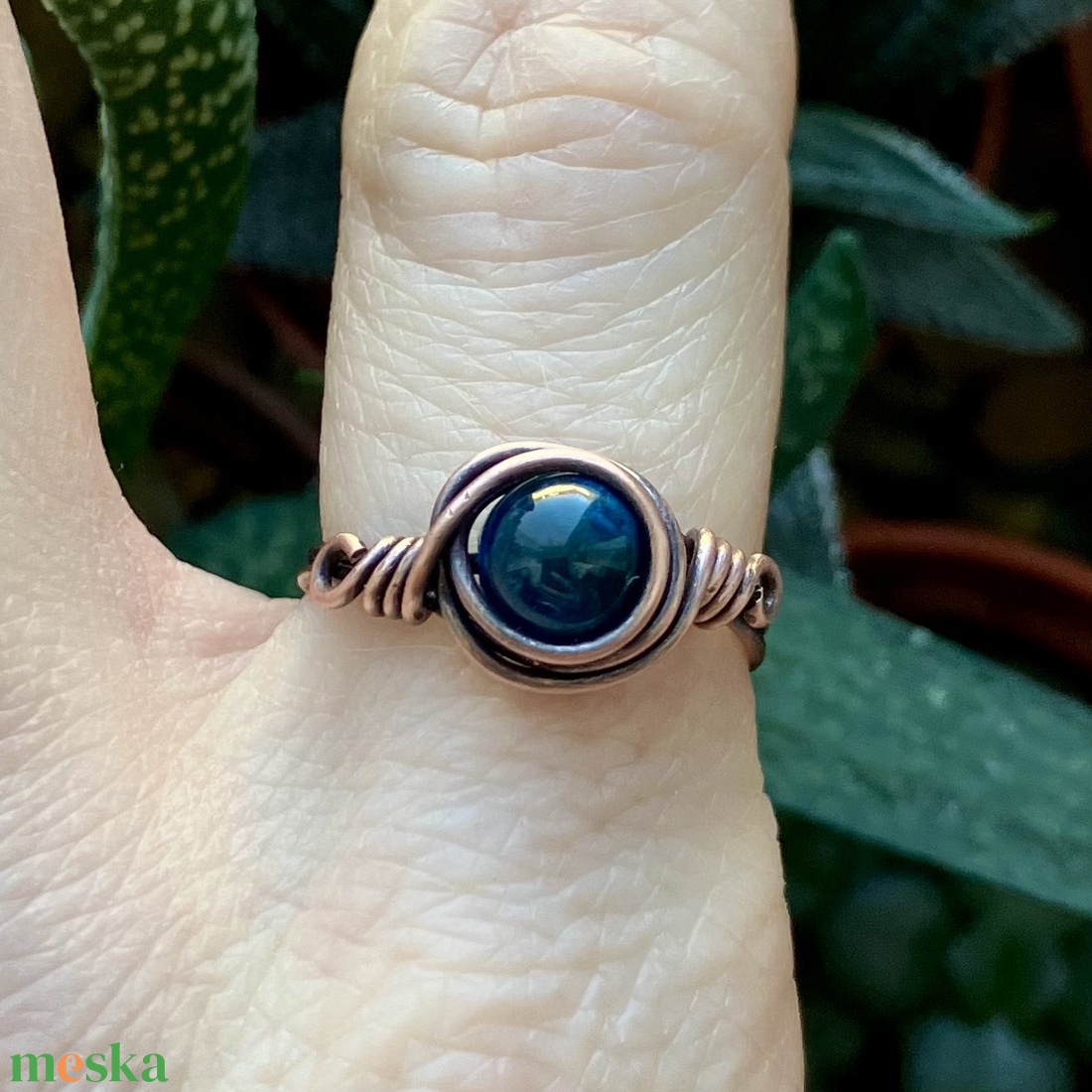 SaraZ // Inner Ember gyűrű színezett tigrisszemmel - ékszer - gyűrű - gyöngyös gyűrű - Meska.hu