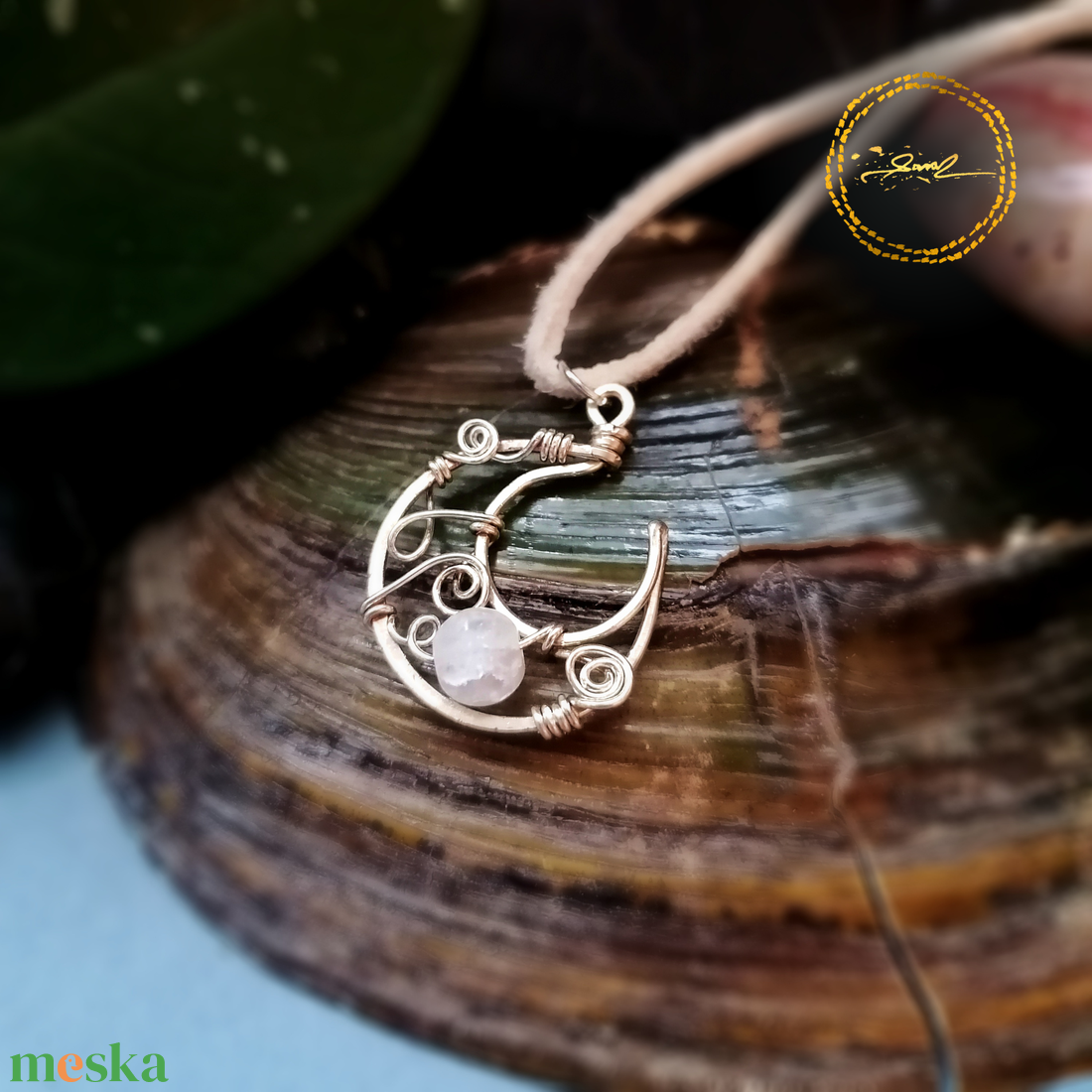 SaraZ // Lunar Circle nyaklánc hegyikristállyal - ékszer - nyaklánc - medálos nyaklánc - Meska.hu