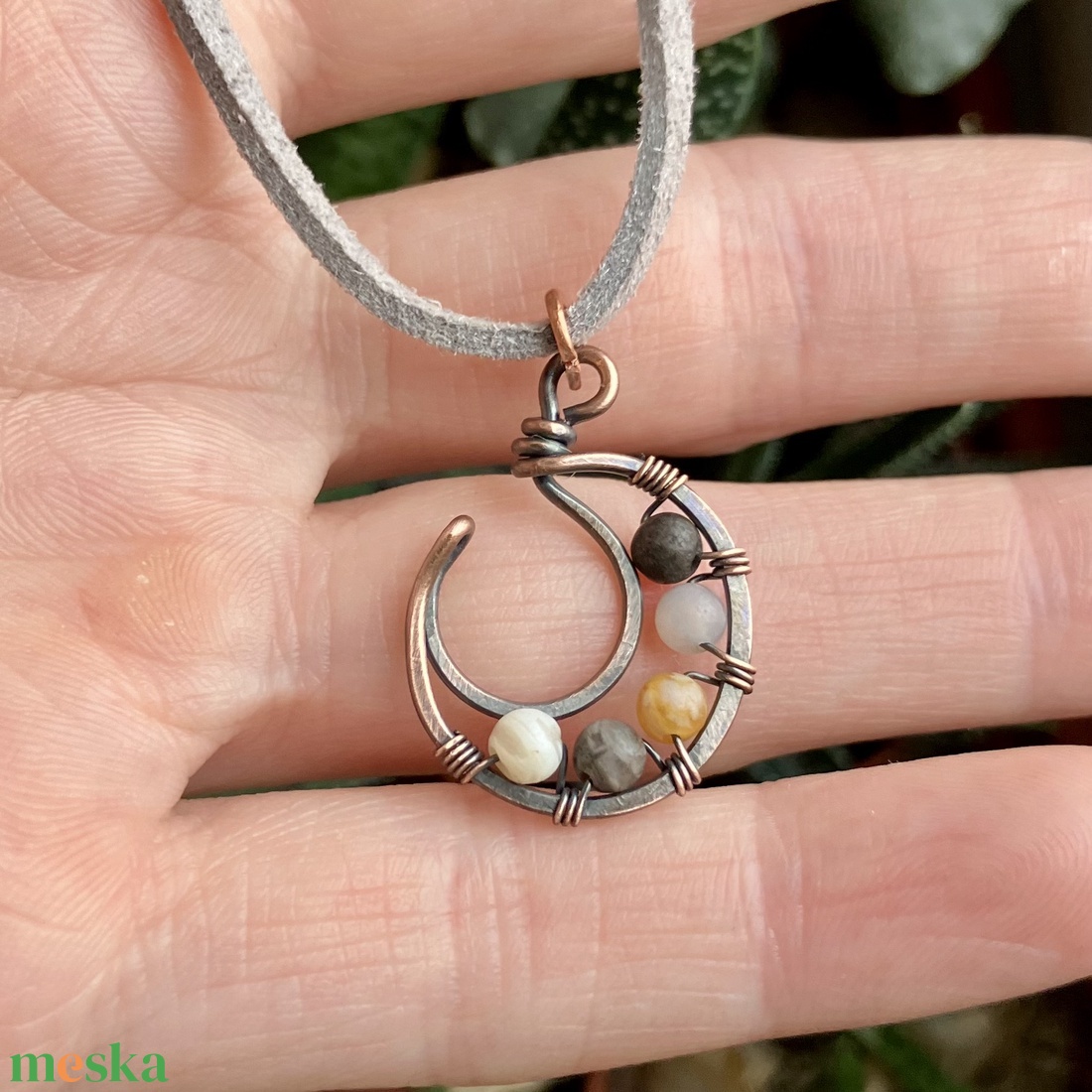 SaraZ // Lunar Circle nyaklánc acháttal - ékszer - nyaklánc - medálos nyaklánc - Meska.hu