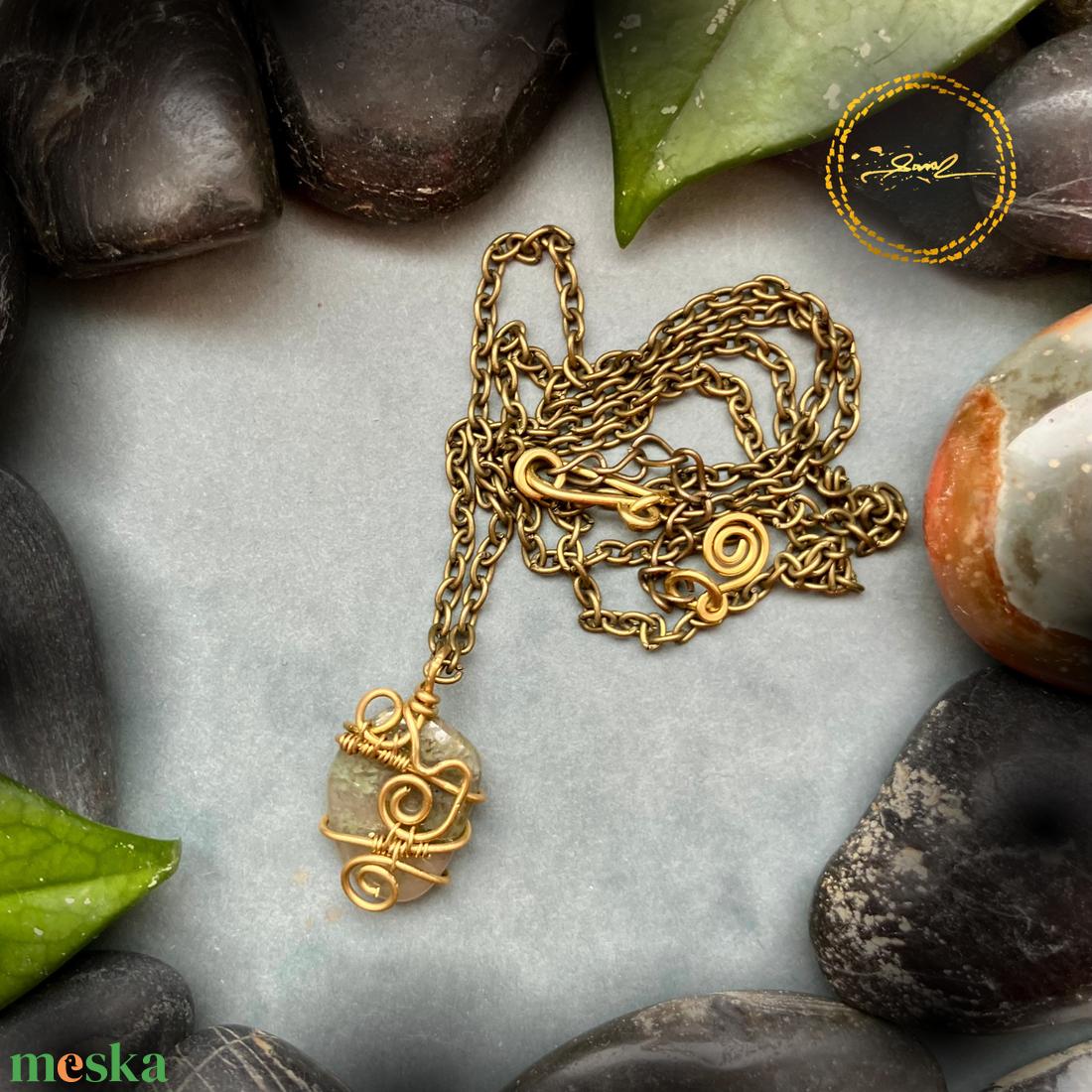 SaraZ // Nomad Relics nyaklánc grosszulár gránáttal - ékszer - nyaklánc - medálos nyaklánc - Meska.hu