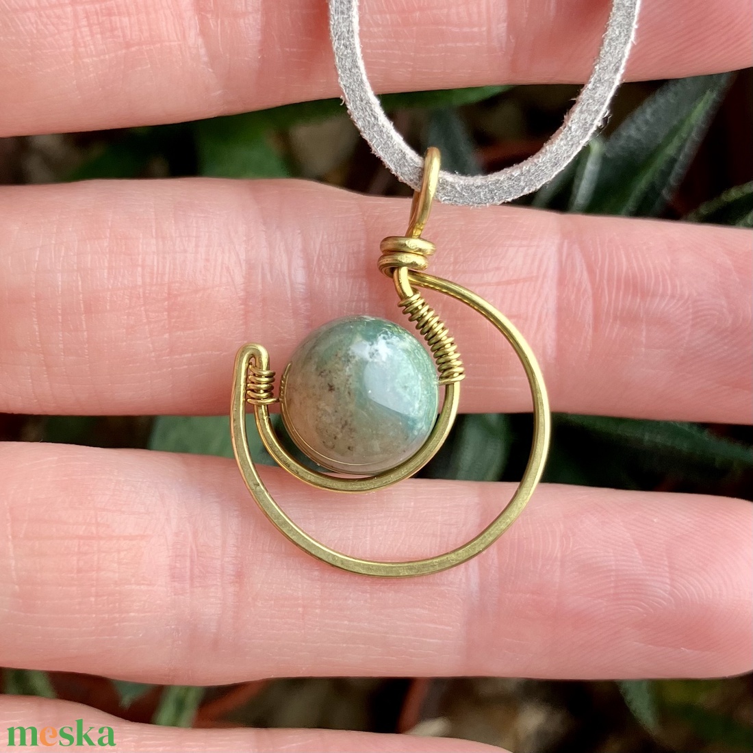 SaraZ // Lunar Circle nyaklánc indiai acháttal - ékszer - nyaklánc - medálos nyaklánc - Meska.hu