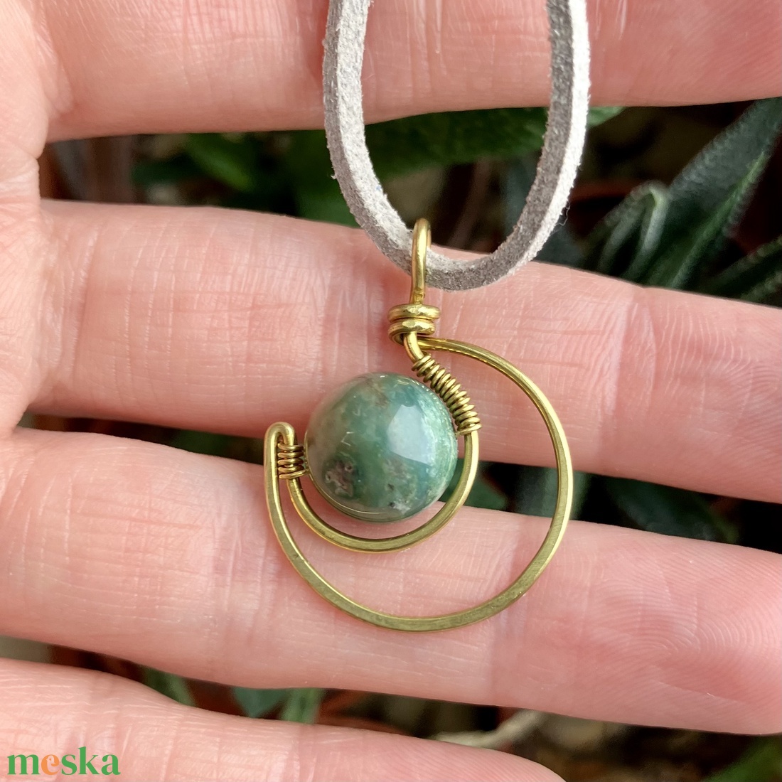 SaraZ // Lunar Circle nyaklánc indiai acháttal - ékszer - nyaklánc - medálos nyaklánc - Meska.hu