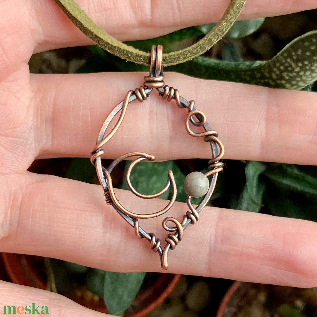 SaraZ // Eclipse Soul - Hold nyaklánc indiai acháttal - ékszer - nyaklánc - medálos nyaklánc - Meska.hu