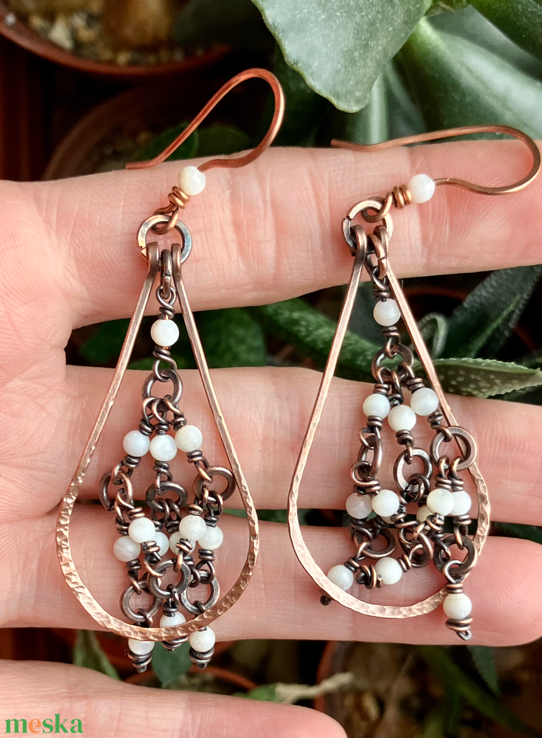 SaraZ // Ivory Whisper fülbevaló - ékszer - fülbevaló - lógó fülbevaló - Meska.hu