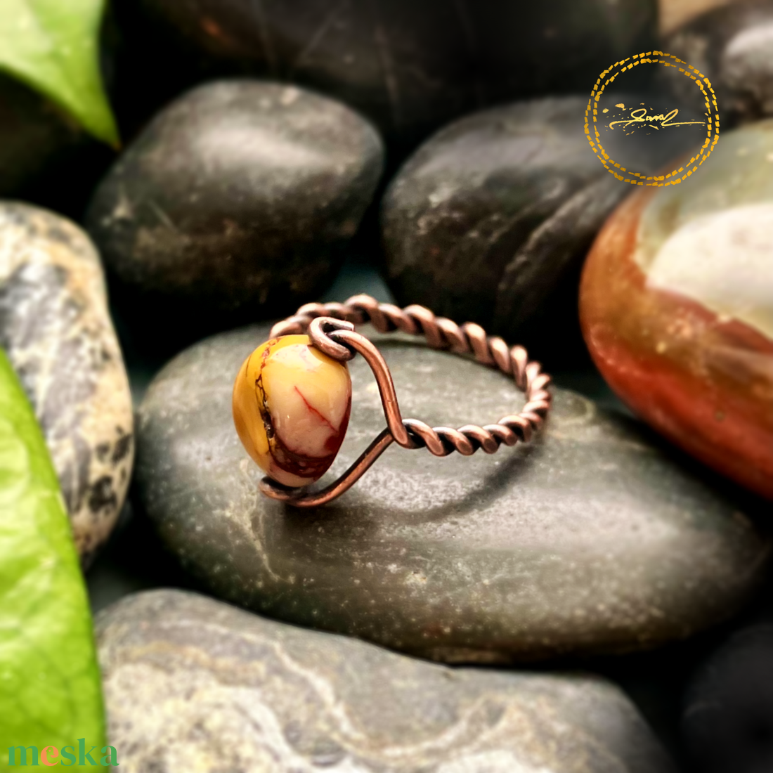 SaraZ // Amber Dune gyűrű mookait jáspissal - ékszer - gyűrű - gyöngyös gyűrű - Meska.hu