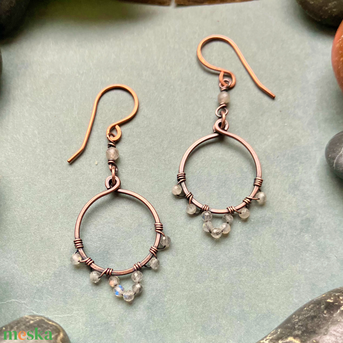 SaraZ // Desert Bloom fülbevaló labradorittal - ékszer - fülbevaló - lógó fülbevaló - Meska.hu