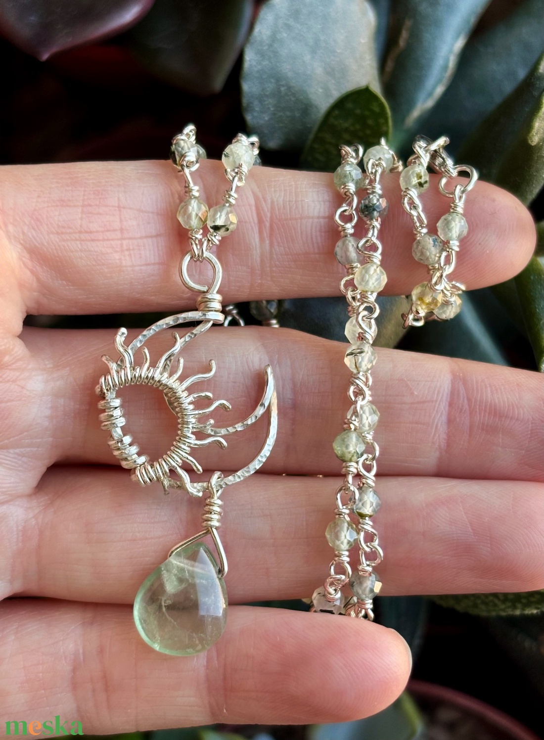 SaraZ // Eclipse Soul nyaklánc prehnittel és fluorittal - ékszer - nyaklánc - medálos nyaklánc - Meska.hu