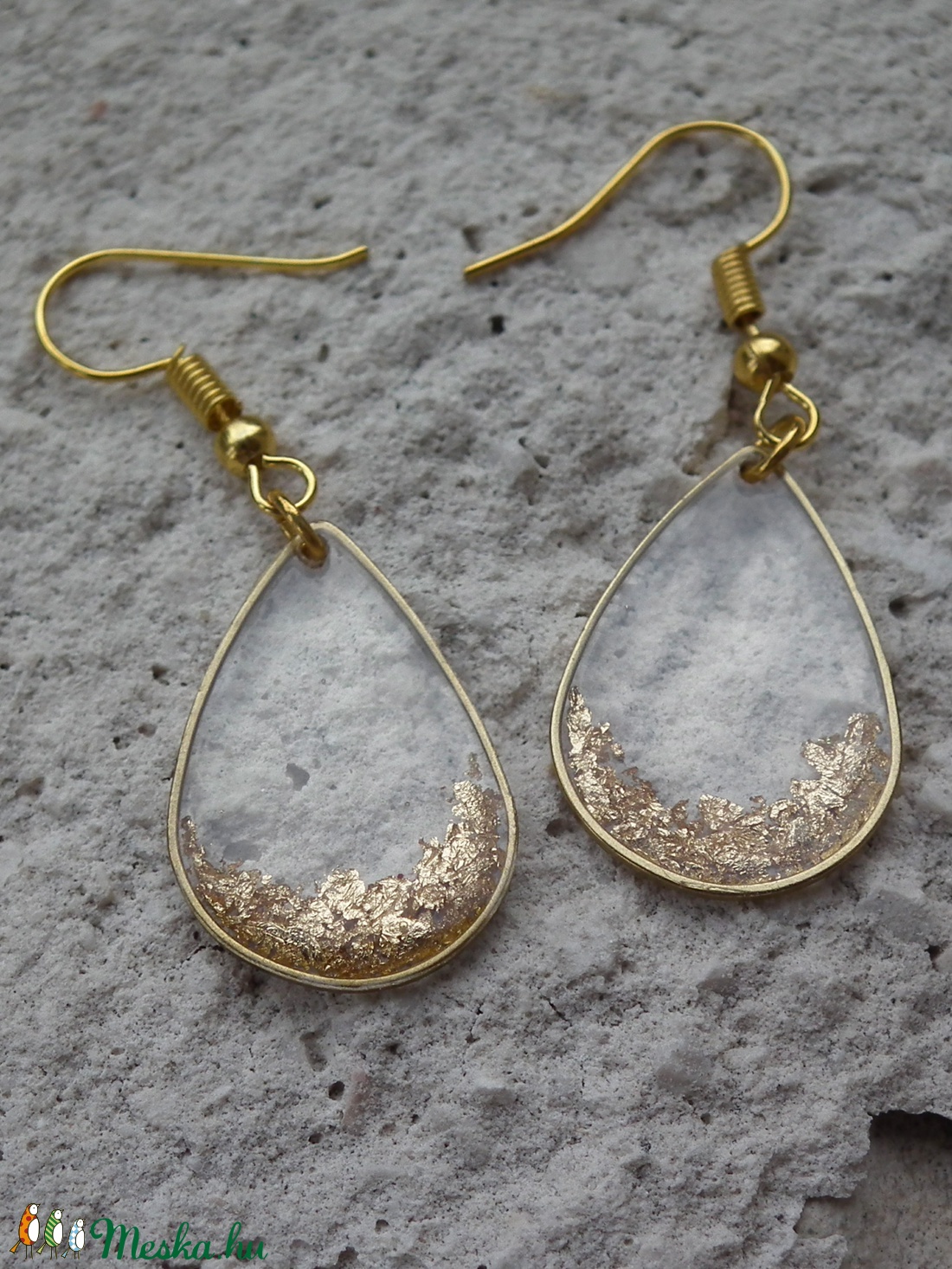 Egy kis arany fülbevaló - ékszer - fülbevaló - lógó csepp fülbevaló - Meska.hu