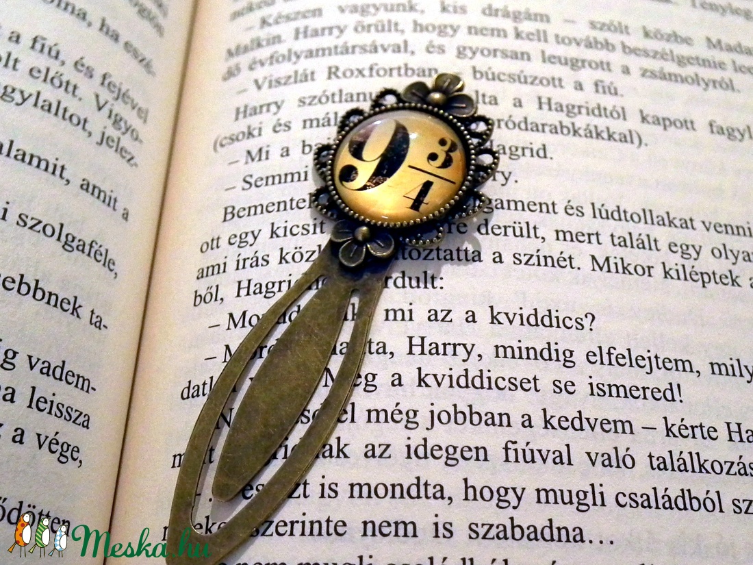 Harry Potter 9 és 3/4. vágány csiptetős könyvjelző - otthon & életmód - papír, írószer - Meska.hu