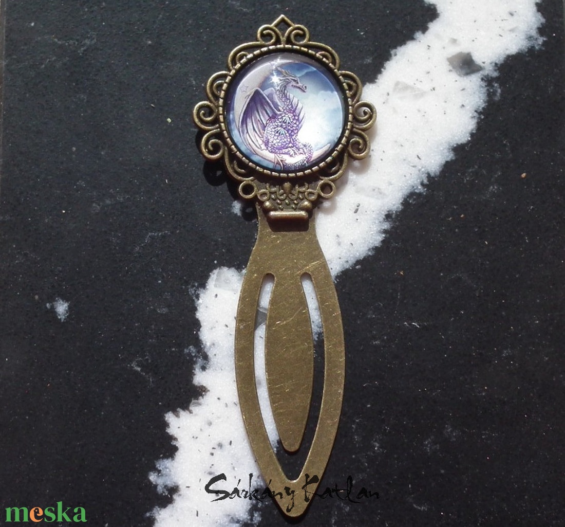 Sárkány a holdon csiptetős könyvjelző - könyv & zene - könyvjelző - Meska.hu